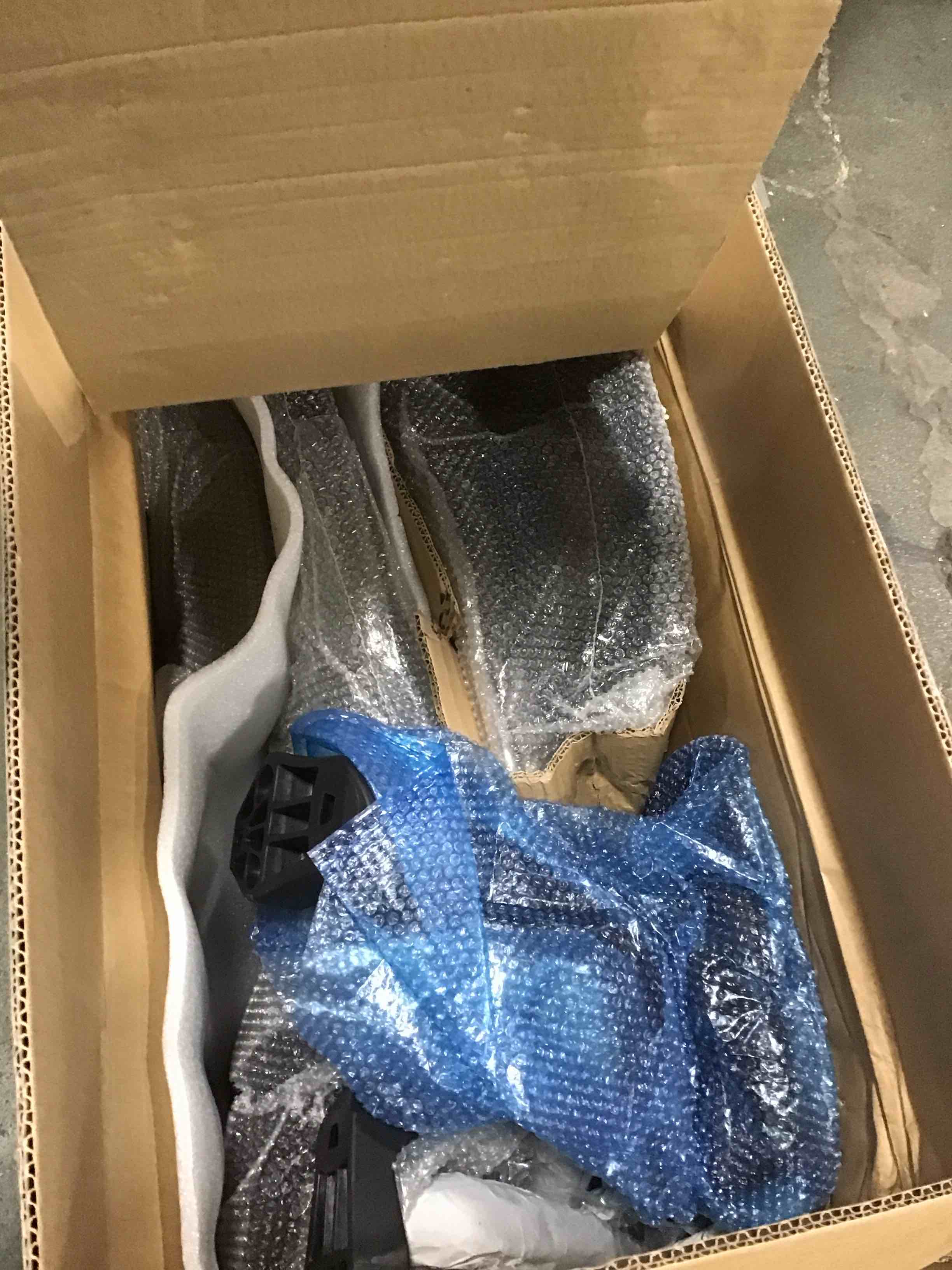 https://s3.amazonaws.com/lotting-images-prod/bidfta/GRN6318121_1712676460110.jpeg