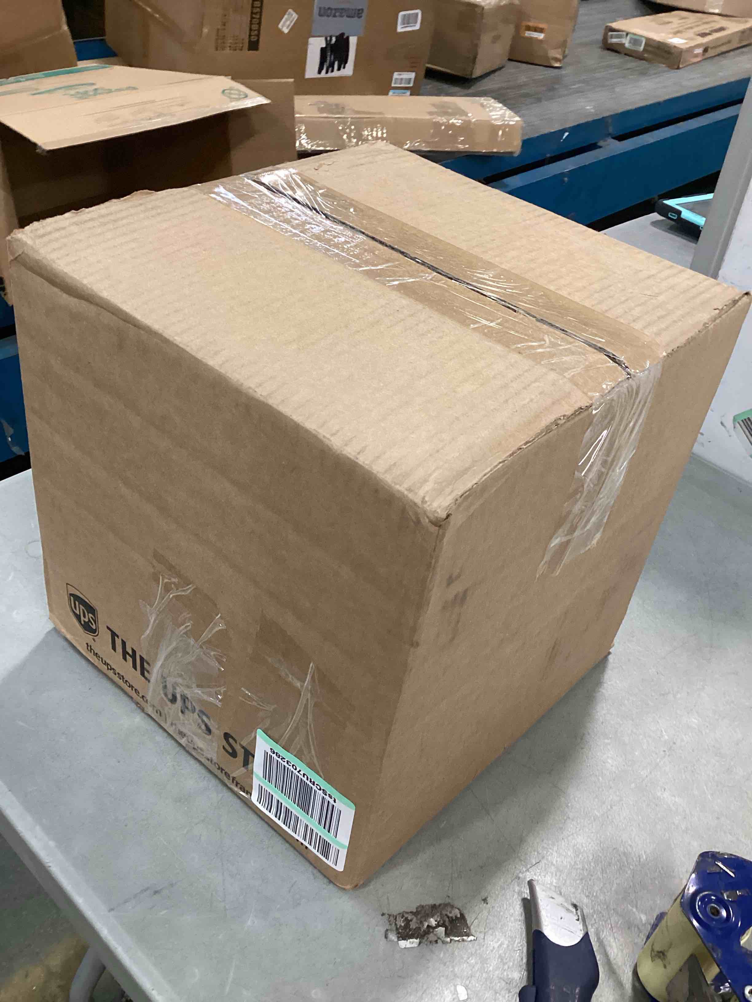 https://s3.amazonaws.com/lotting-images-prod/bidfta/GRN6318368_1712755752211.jpeg
