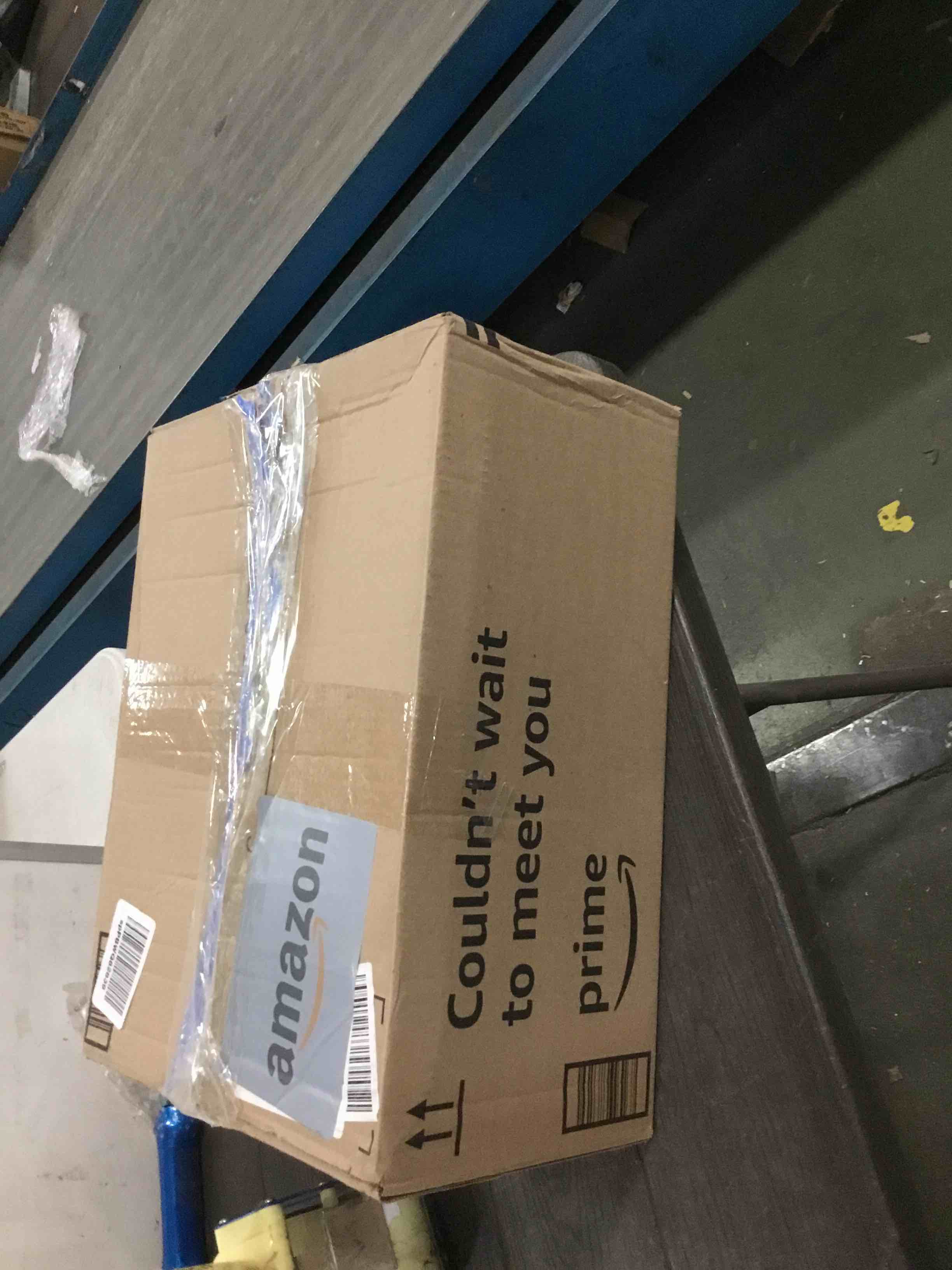 https://s3.amazonaws.com/lotting-images-prod/bidfta/GRN6319025_1712244782783.jpeg