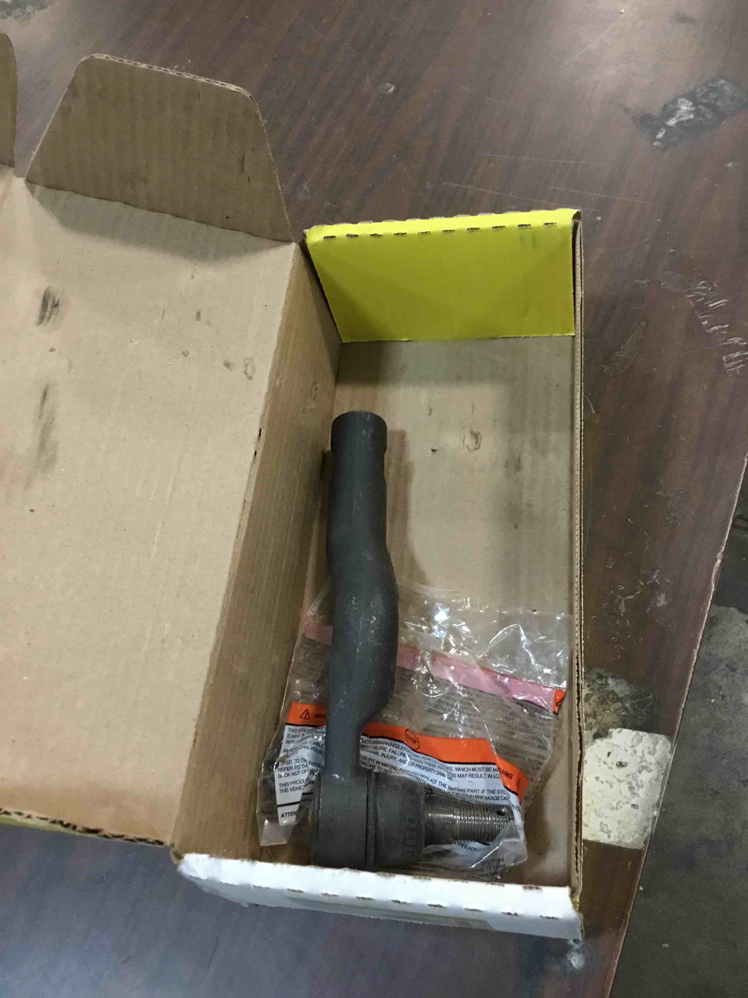 https://s3.amazonaws.com/lotting-images-prod/bidfta/GRN6319702_1712670546334.jpeg