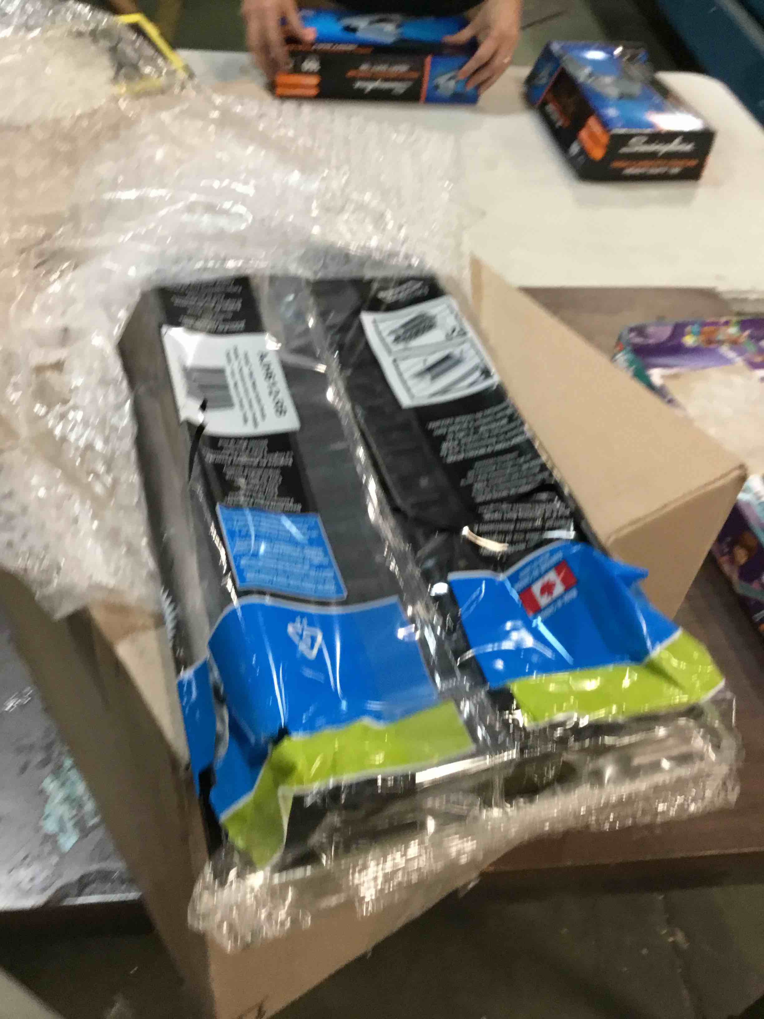 https://s3.amazonaws.com/lotting-images-prod/bidfta/GRN6319723_1712673881923.jpeg