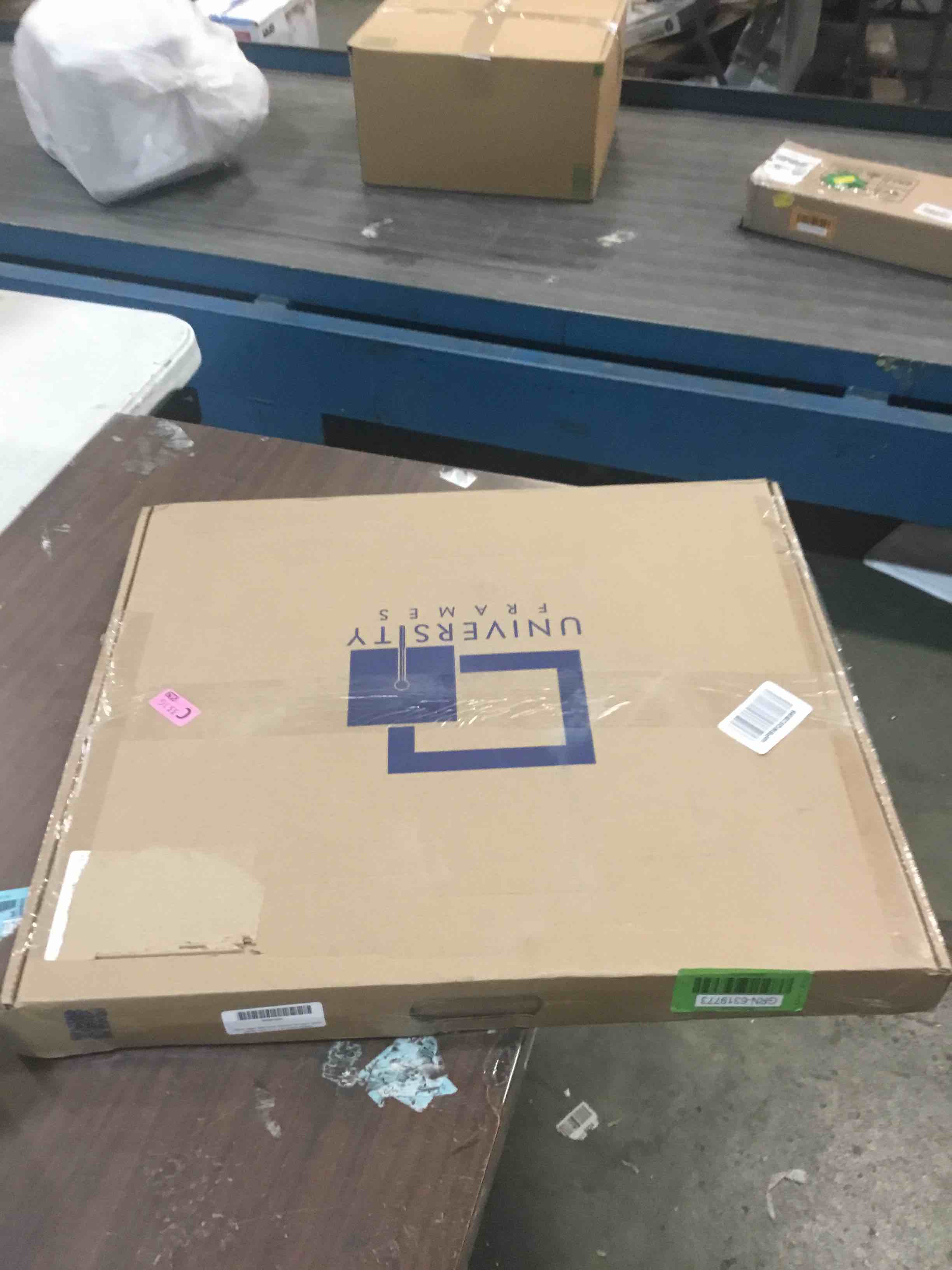 https://s3.amazonaws.com/lotting-images-prod/bidfta/GRN6319773_1712680249822.jpeg