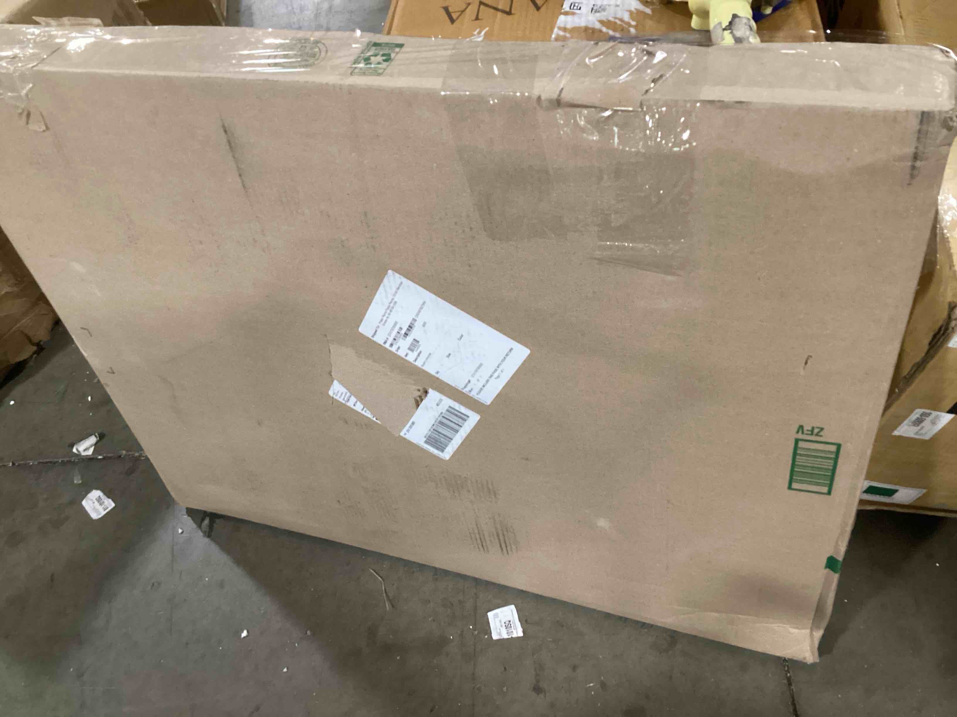 https://s3.amazonaws.com/lotting-images-prod/bidfta/GRN6321325_1715266840758.jpeg