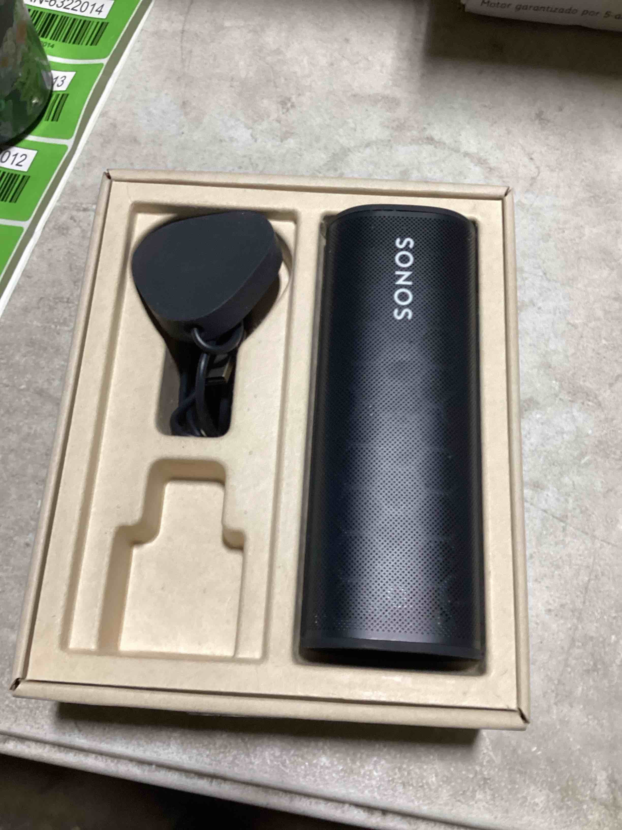 https://s3.amazonaws.com/lotting-images-prod/bidfta/GRN6322010_1714569425021.jpeg