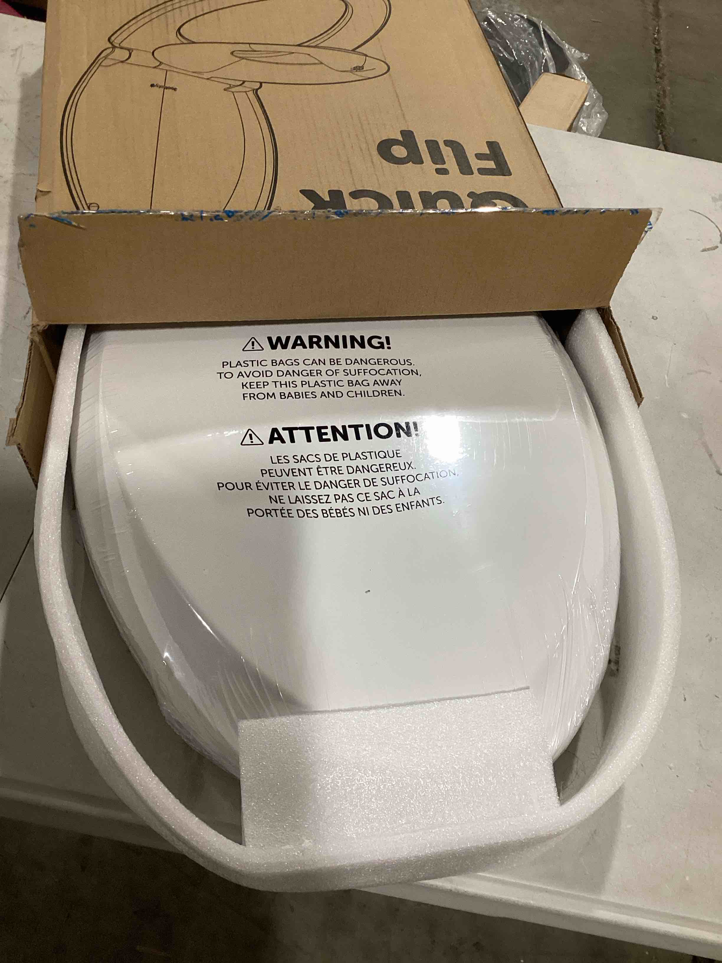 https://s3.amazonaws.com/lotting-images-prod/bidfta/GRN6322298_1715775361243.jpeg