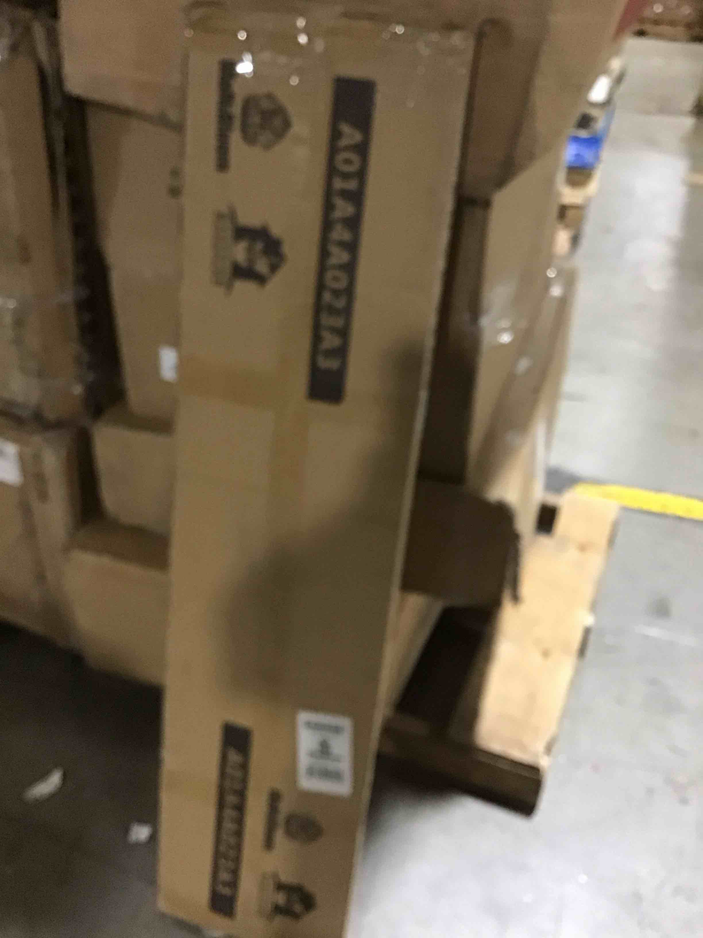 https://s3.amazonaws.com/lotting-images-prod/bidfta/GRN6323252_1715781139096.jpeg