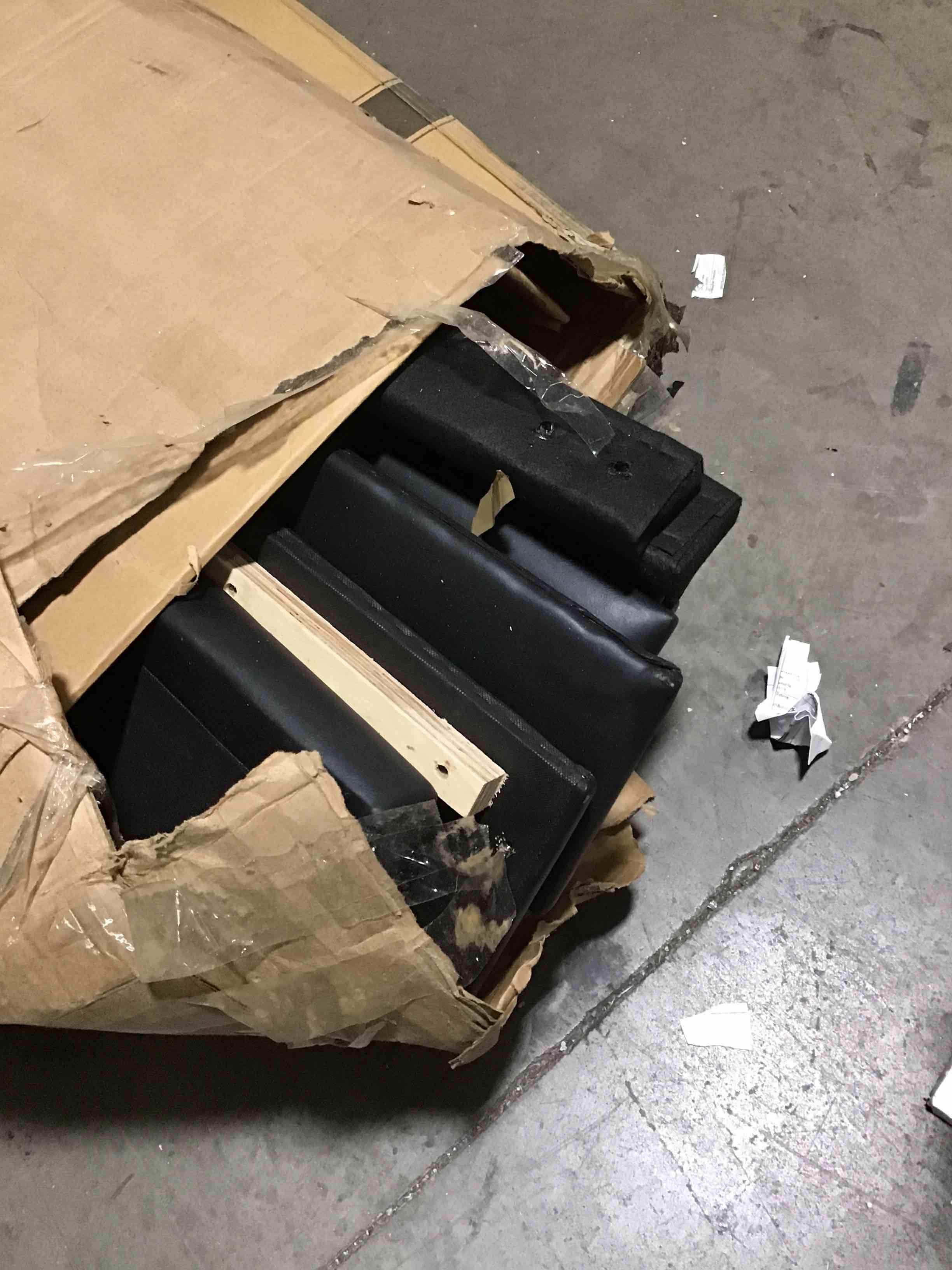 https://s3.amazonaws.com/lotting-images-prod/bidfta/GRN6324403_1717166087861.jpeg