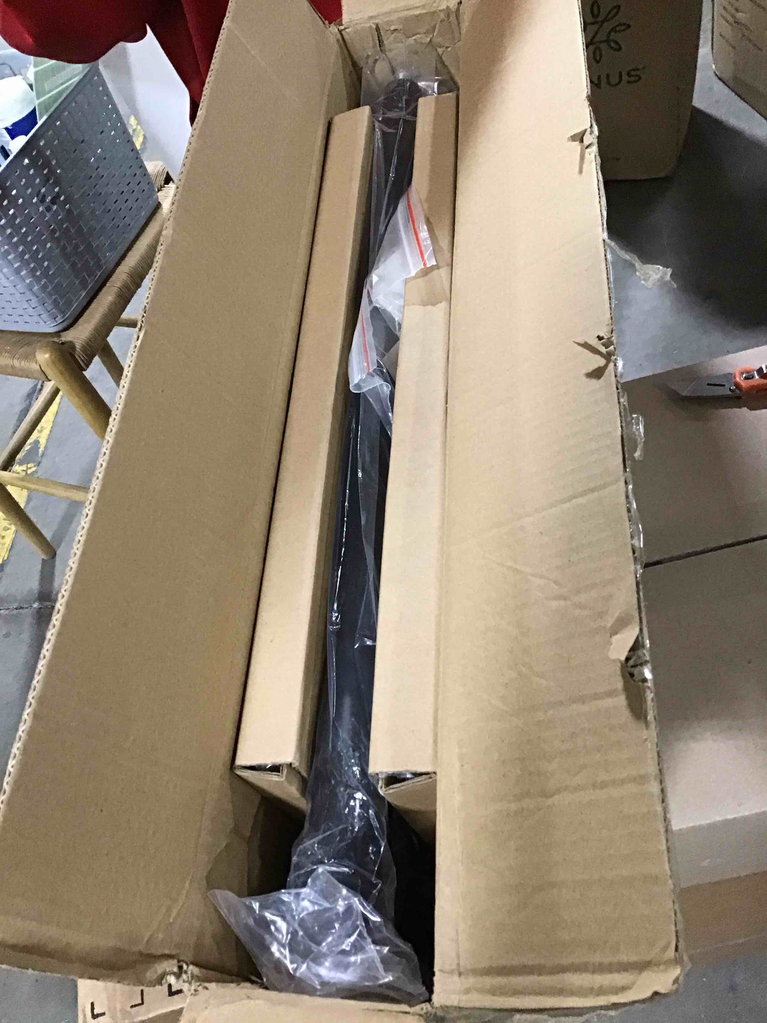 https://s3.amazonaws.com/lotting-images-prod/bidfta/GRN6325202_1714143790452.jpeg