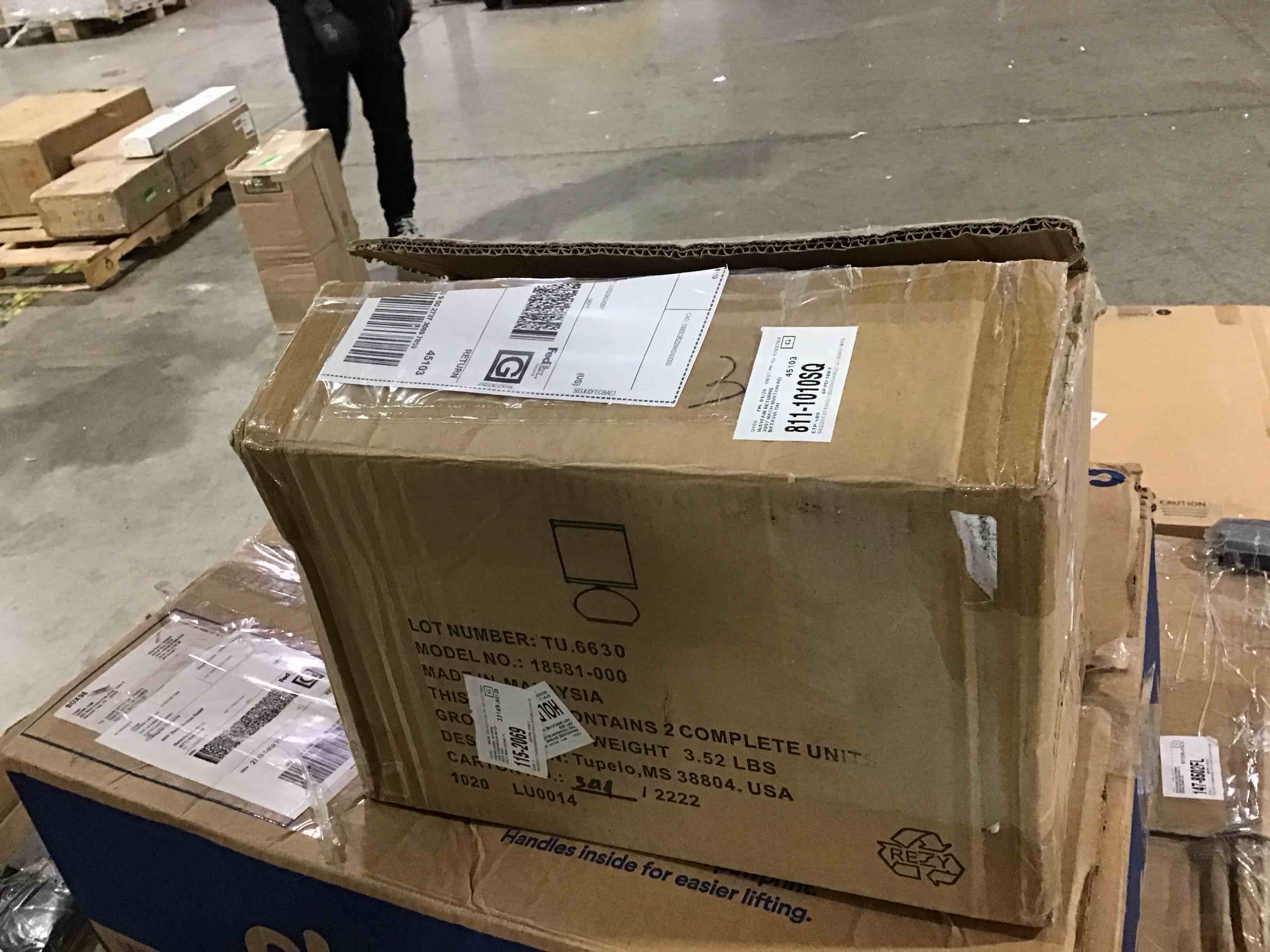https://s3.amazonaws.com/lotting-images-prod/bidfta/GRN6325453_1714564480548.jpeg