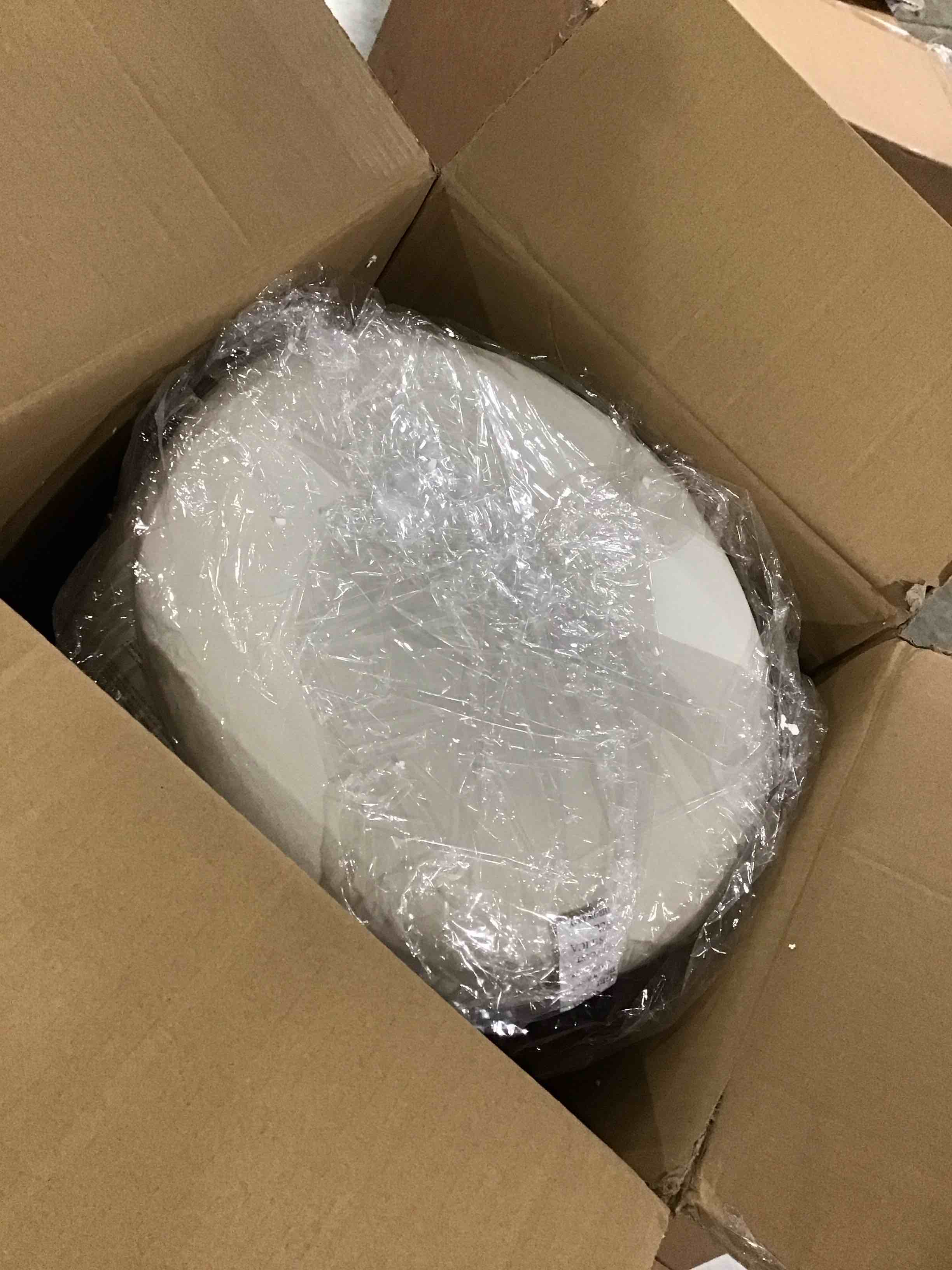 https://s3.amazonaws.com/lotting-images-prod/bidfta/GRN6325461_1714565075678.jpeg