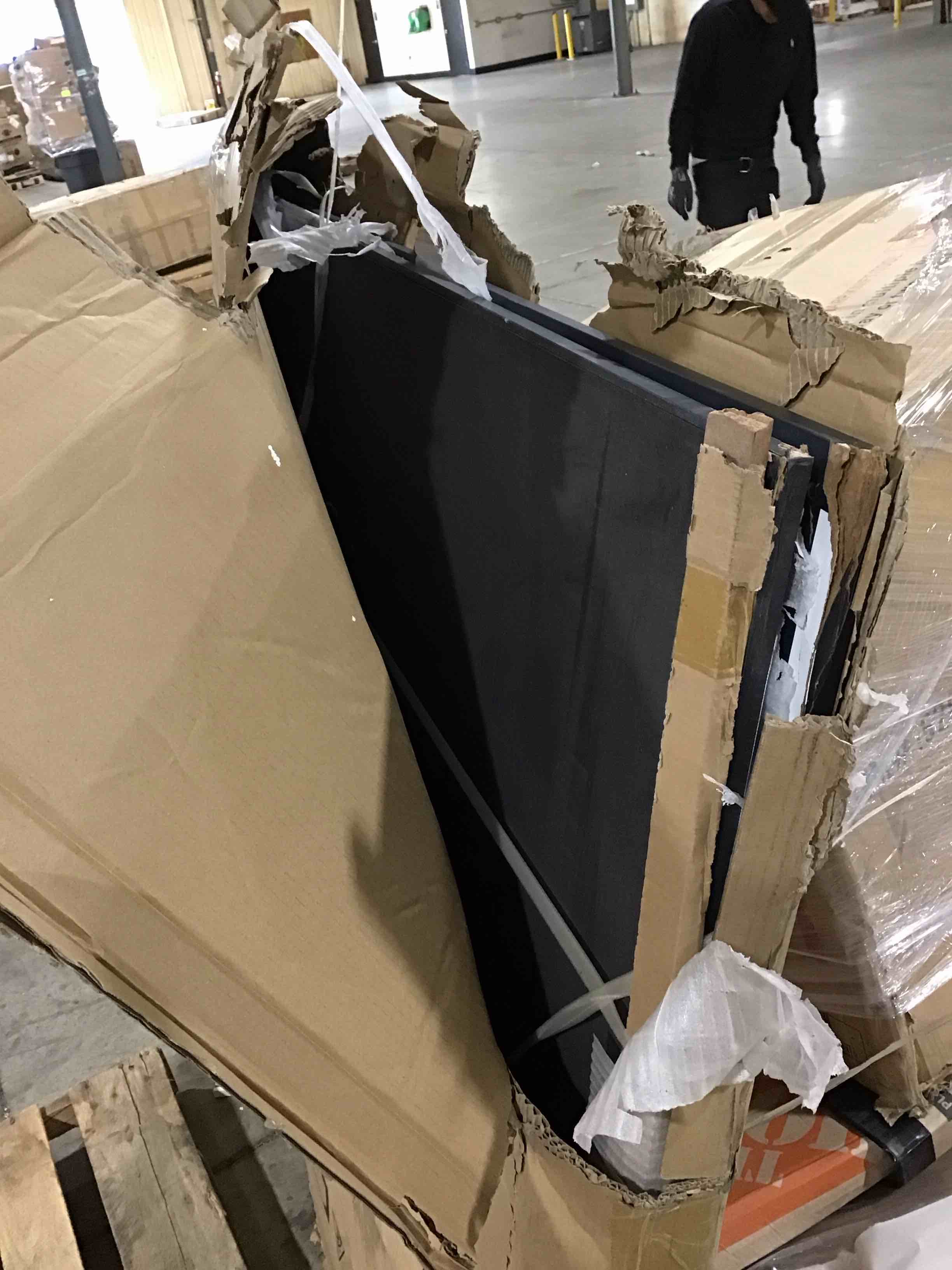 https://s3.amazonaws.com/lotting-images-prod/bidfta/GRN6329234_1714568850740.jpeg