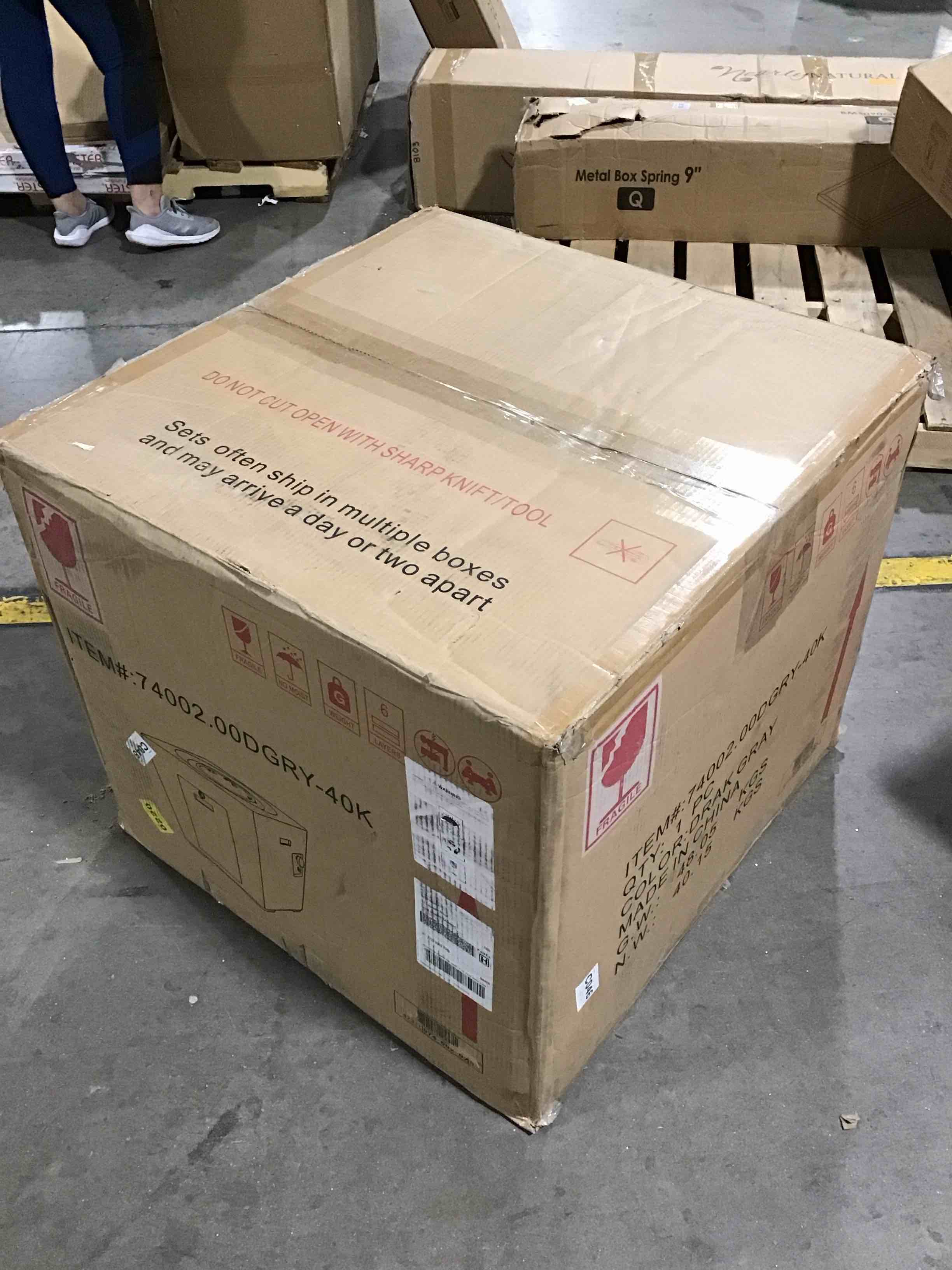 https://s3.amazonaws.com/lotting-images-prod/bidfta/GRN6329385_1714761697493.jpeg
