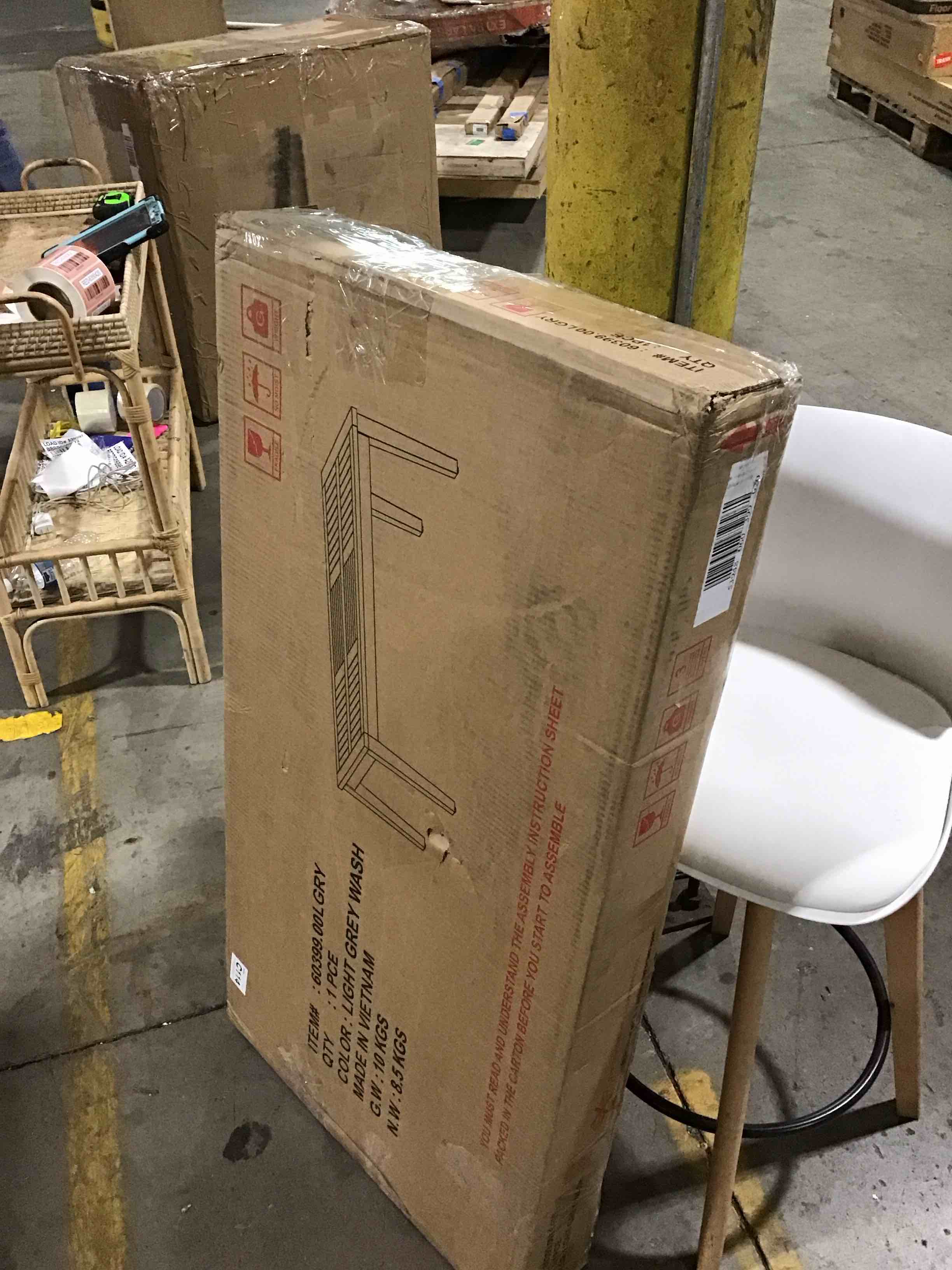 https://s3.amazonaws.com/lotting-images-prod/bidfta/GRN6329528_1715100280403.jpeg