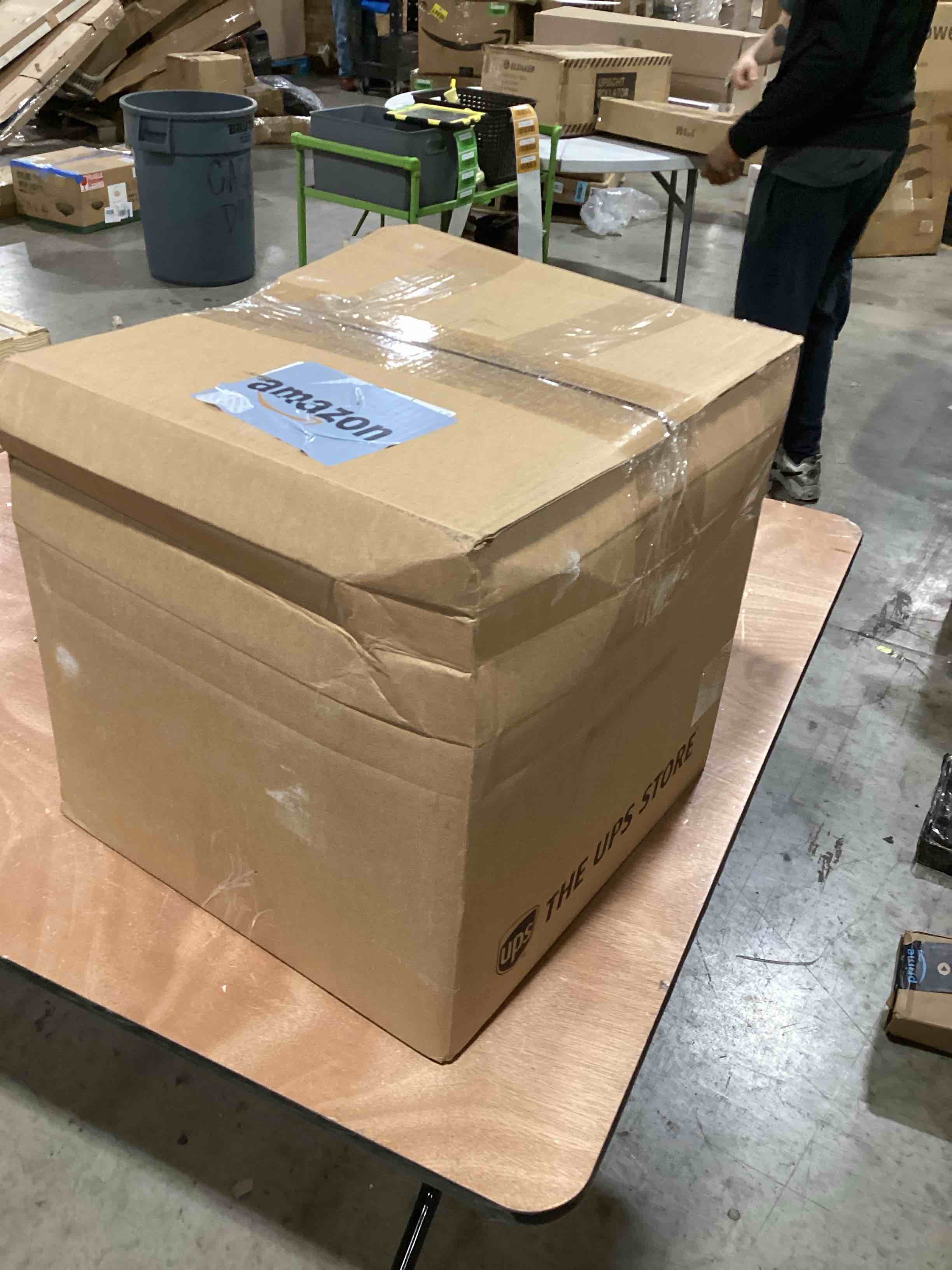 https://s3.amazonaws.com/lotting-images-prod/bidfta/GRN6330039_1715629518605.jpeg
