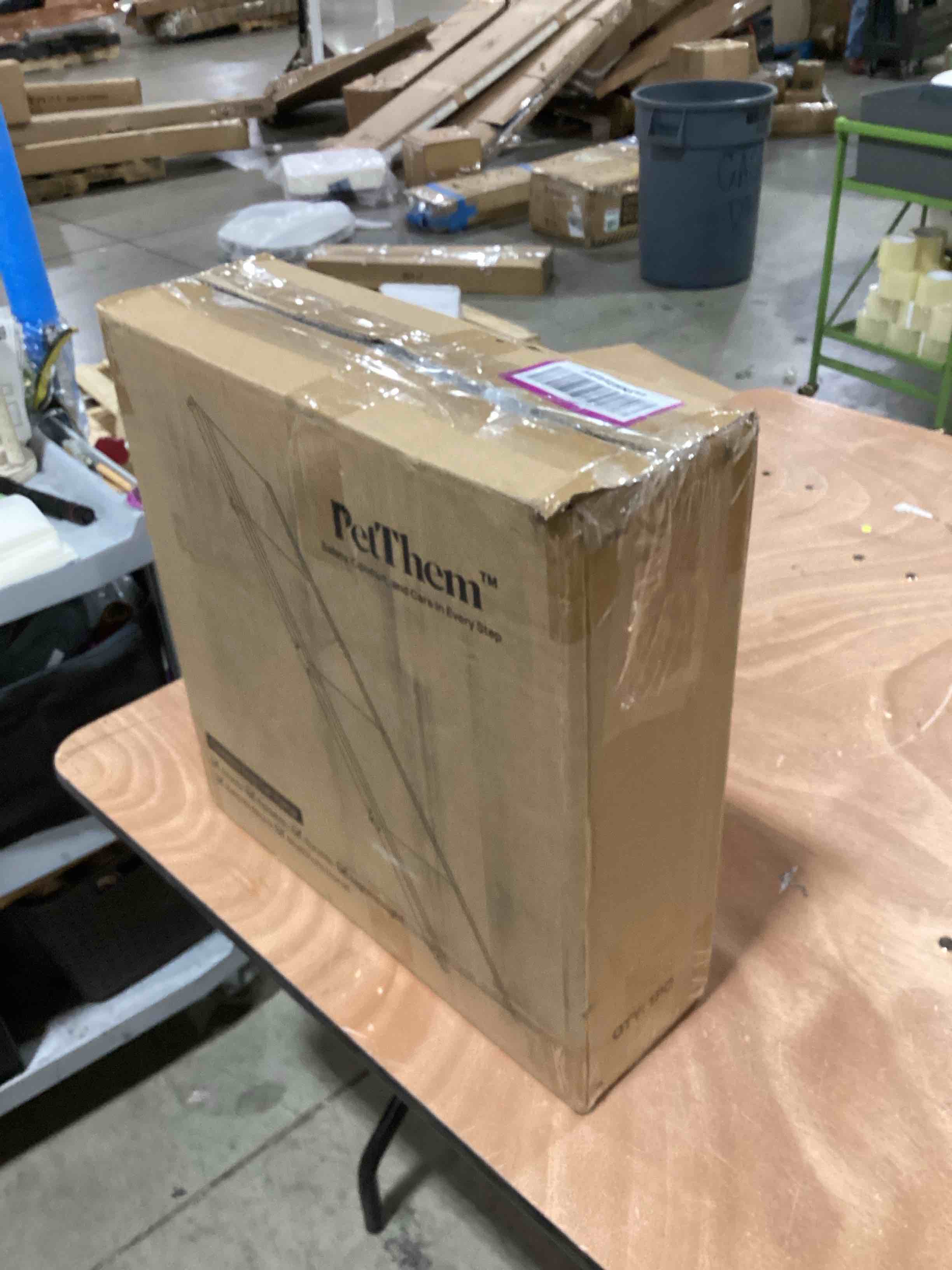 https://s3.amazonaws.com/lotting-images-prod/bidfta/GRN6330045_1715630557281.jpeg