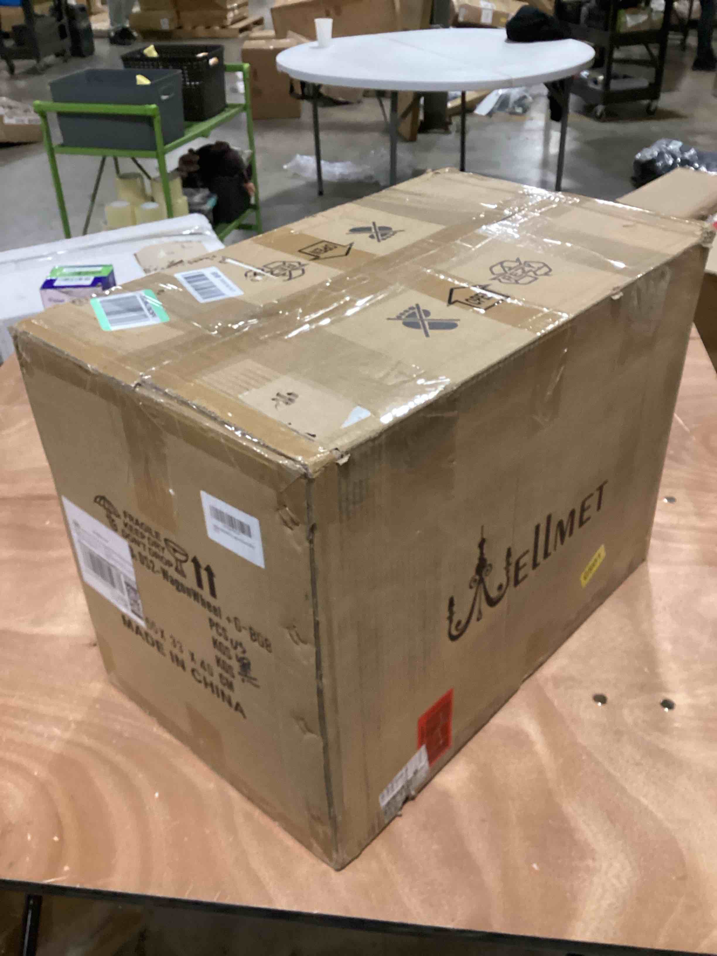 https://s3.amazonaws.com/lotting-images-prod/bidfta/GRN6330048_1715688446046.jpeg