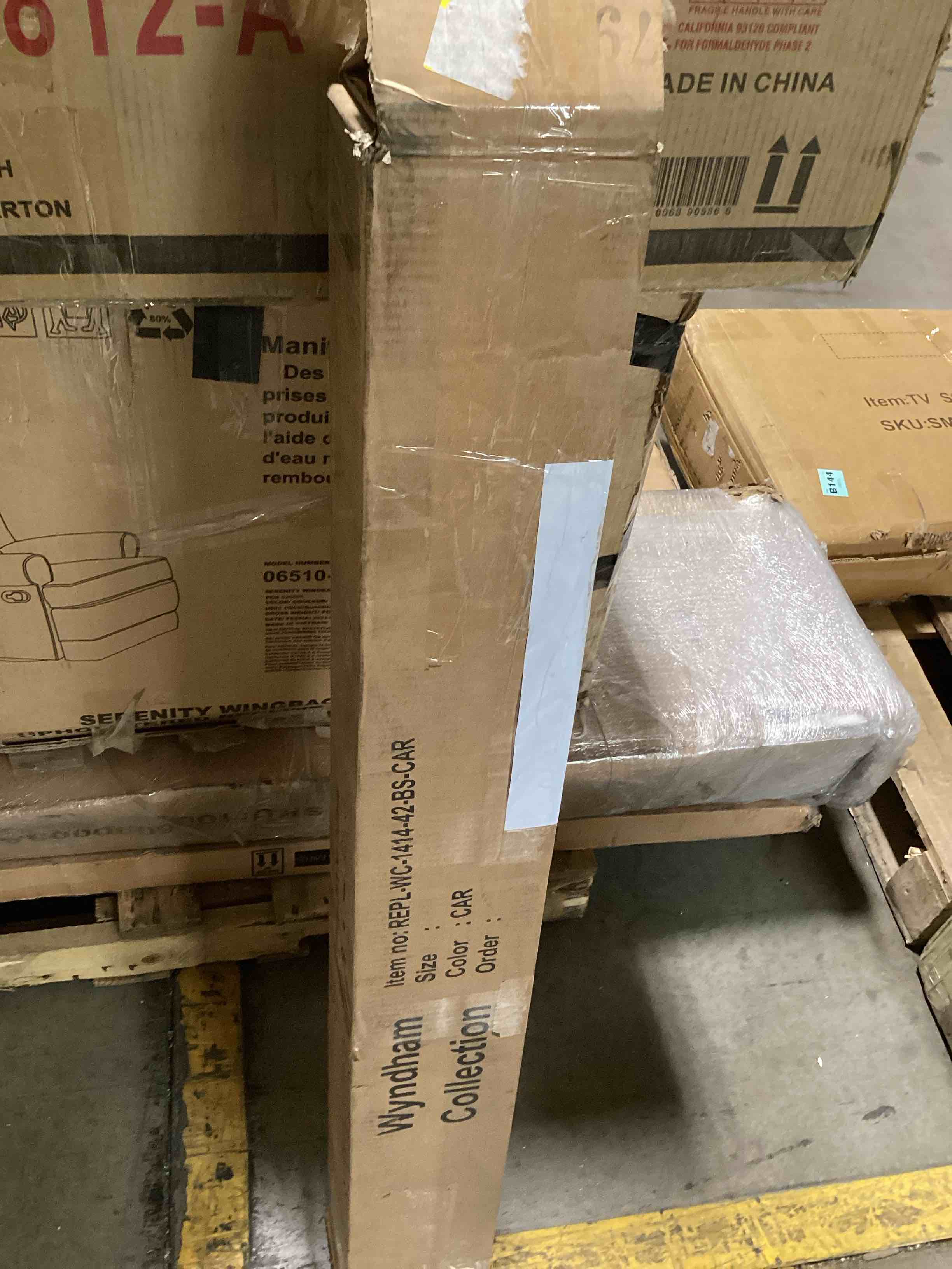 https://s3.amazonaws.com/lotting-images-prod/bidfta/GRN6330718_1713893555532.jpeg