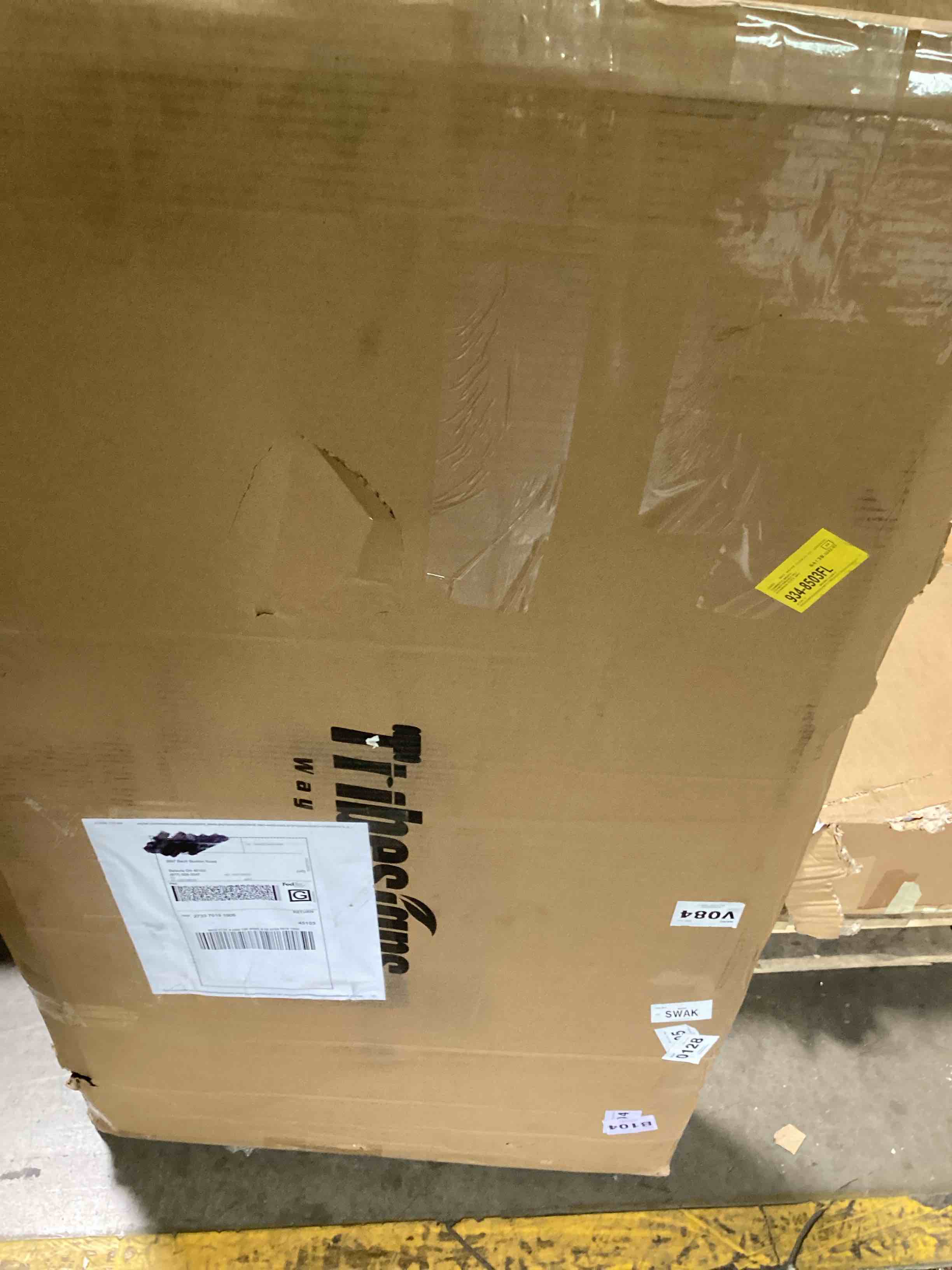 https://s3.amazonaws.com/lotting-images-prod/bidfta/GRN6330722_1713892736607.jpeg