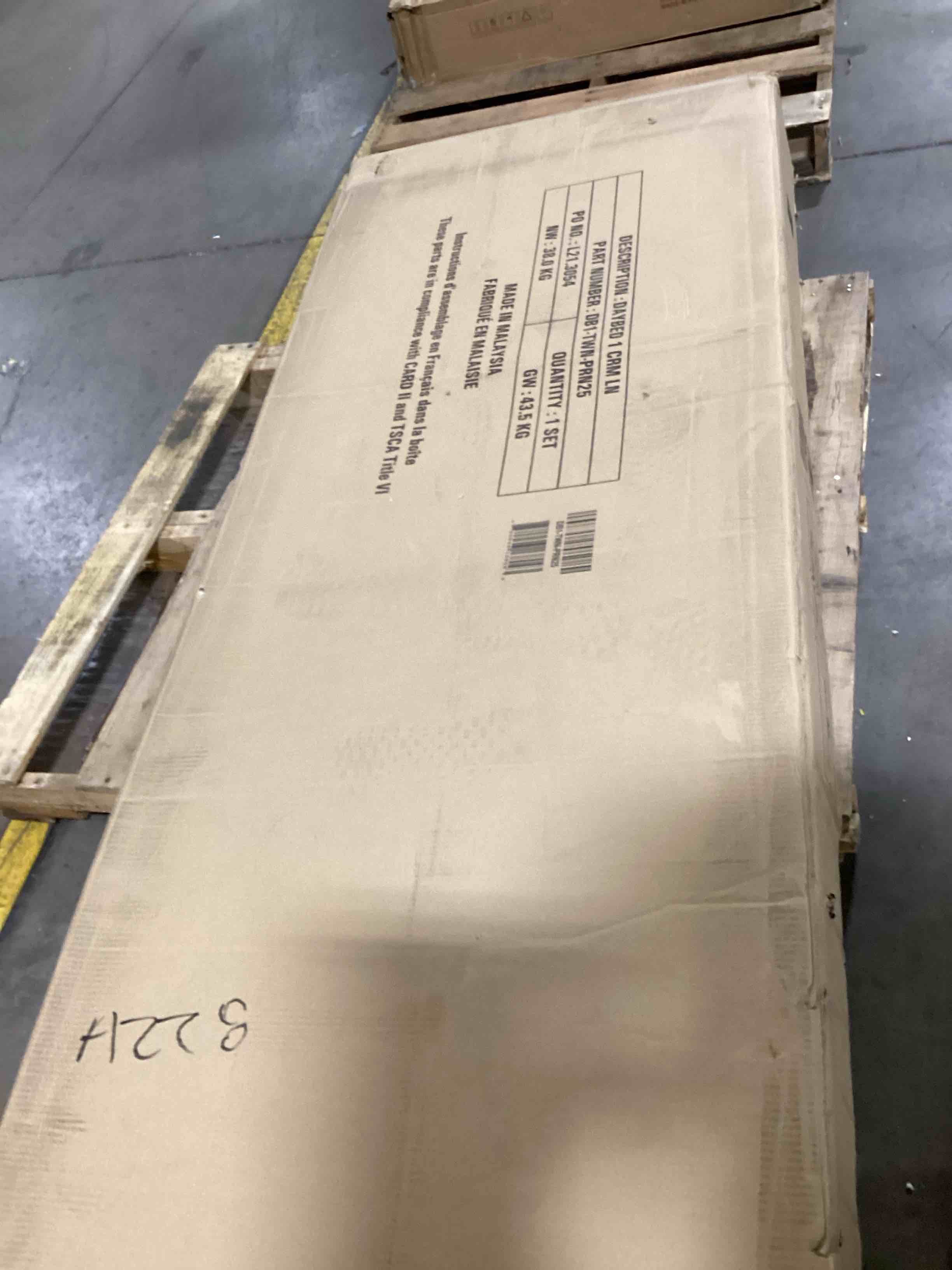 https://s3.amazonaws.com/lotting-images-prod/bidfta/GRN6331802_1715021486617.jpeg