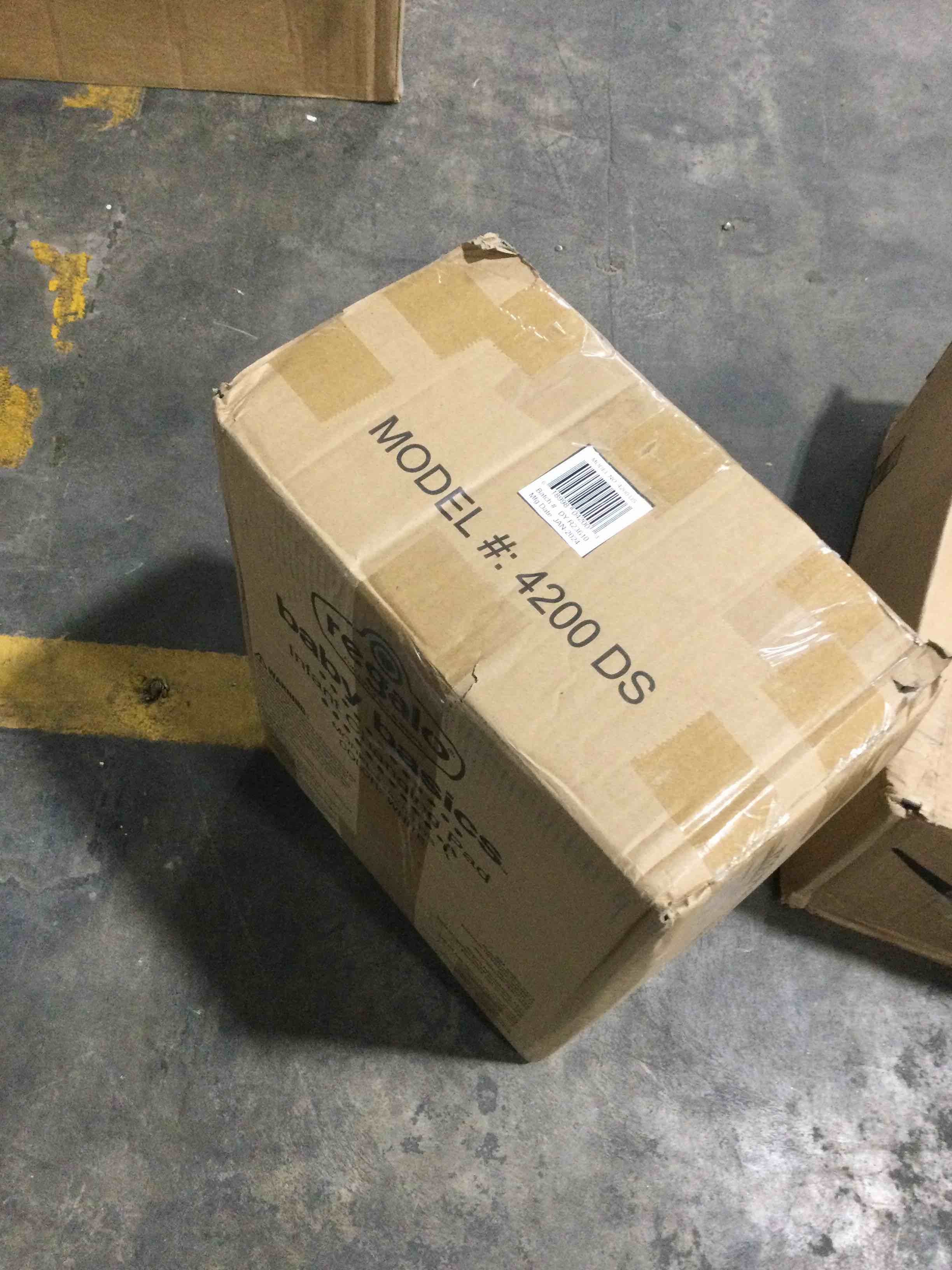 https://s3.amazonaws.com/lotting-images-prod/bidfta/GRN6333191_1716905340717.jpeg