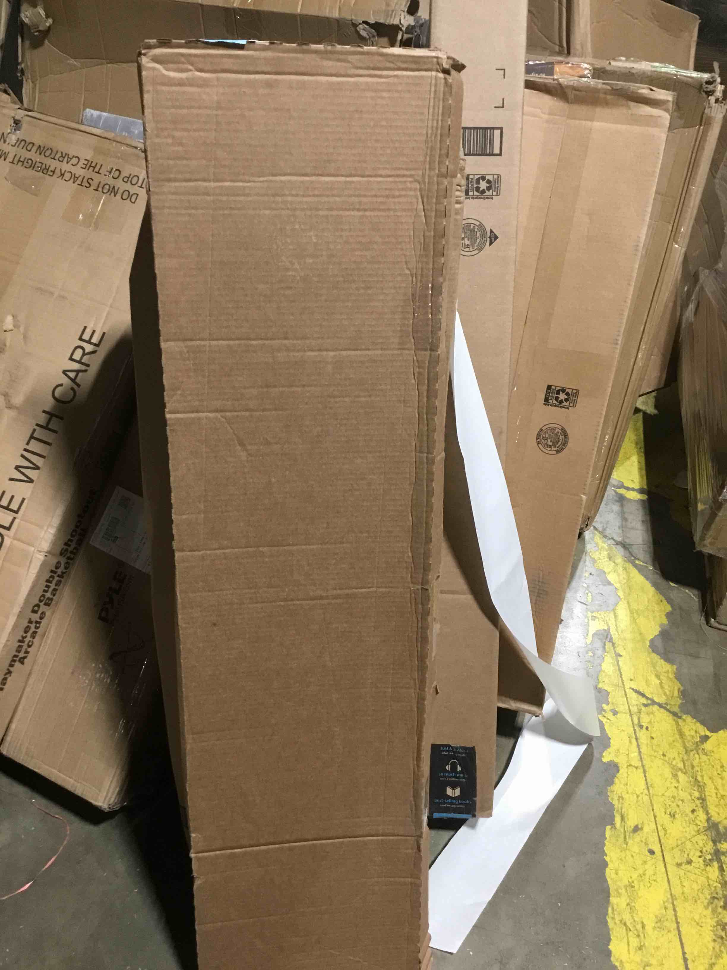 https://s3.amazonaws.com/lotting-images-prod/bidfta/GRN6334700_1713641176279.jpeg