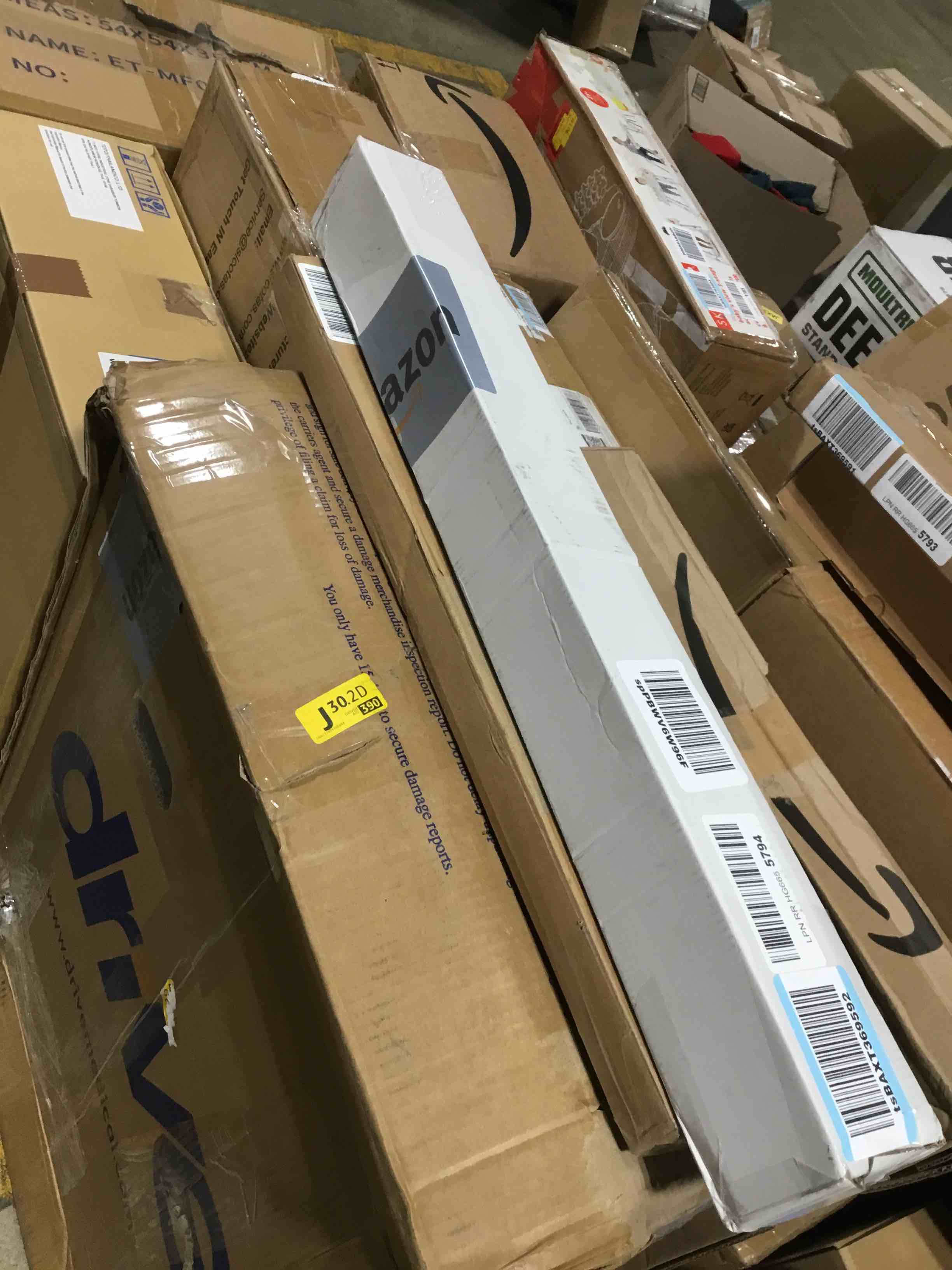 https://s3.amazonaws.com/lotting-images-prod/bidfta/GRN6338460_1714250663917.jpeg