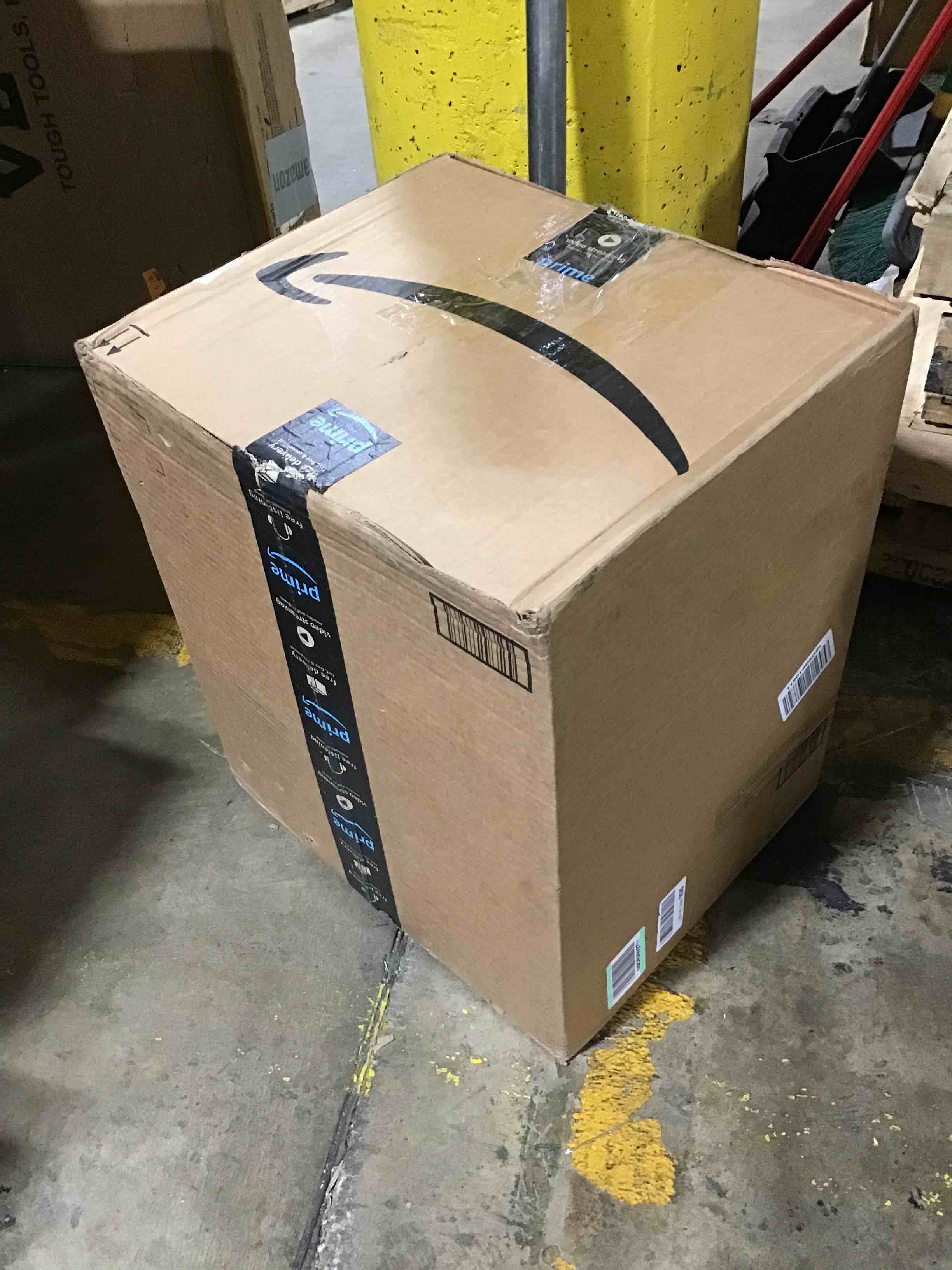 https://s3.amazonaws.com/lotting-images-prod/bidfta/GRN6338510_1714415155077.jpeg