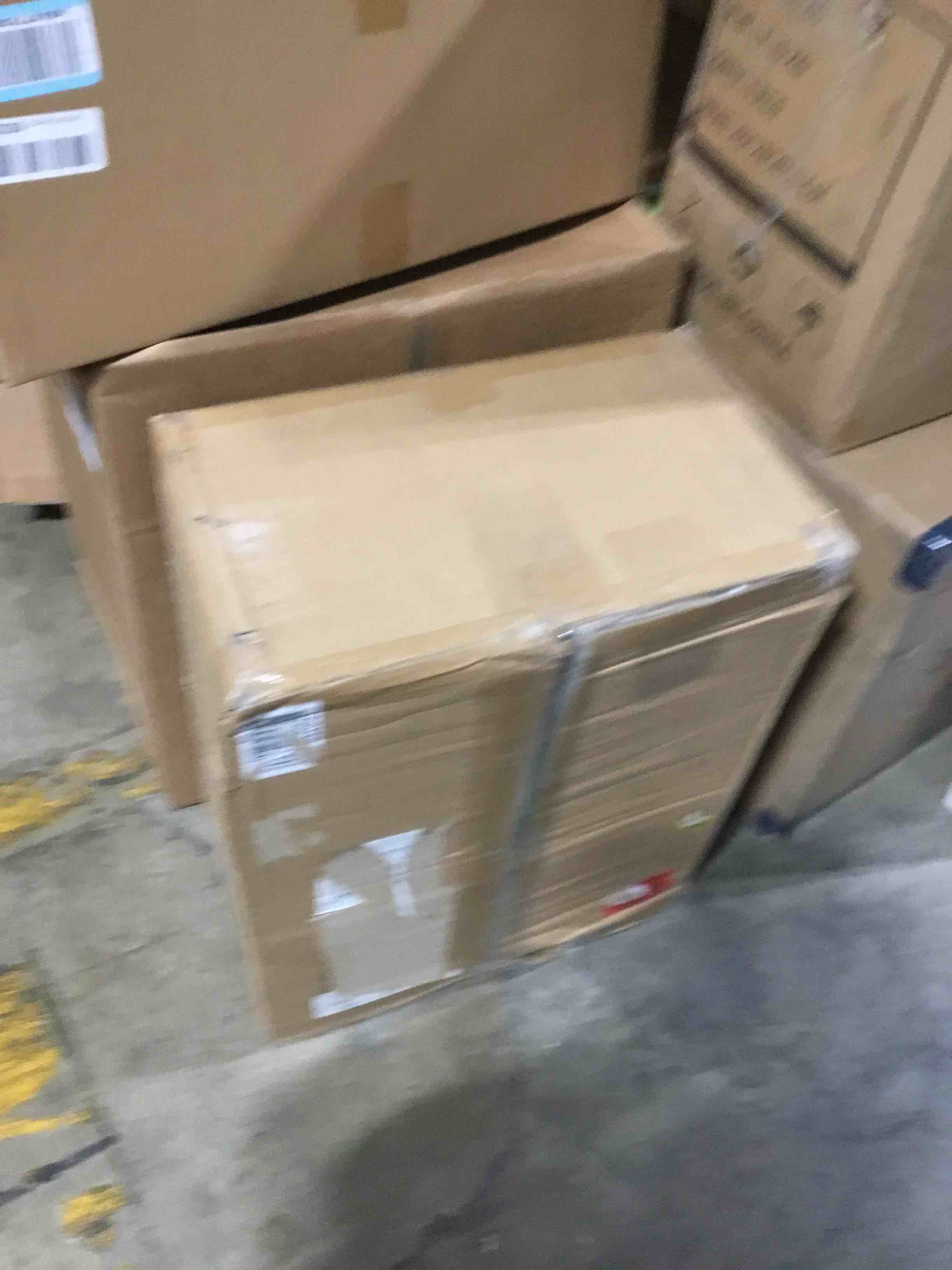 https://s3.amazonaws.com/lotting-images-prod/bidfta/GRN6340966_1712675053465.jpeg