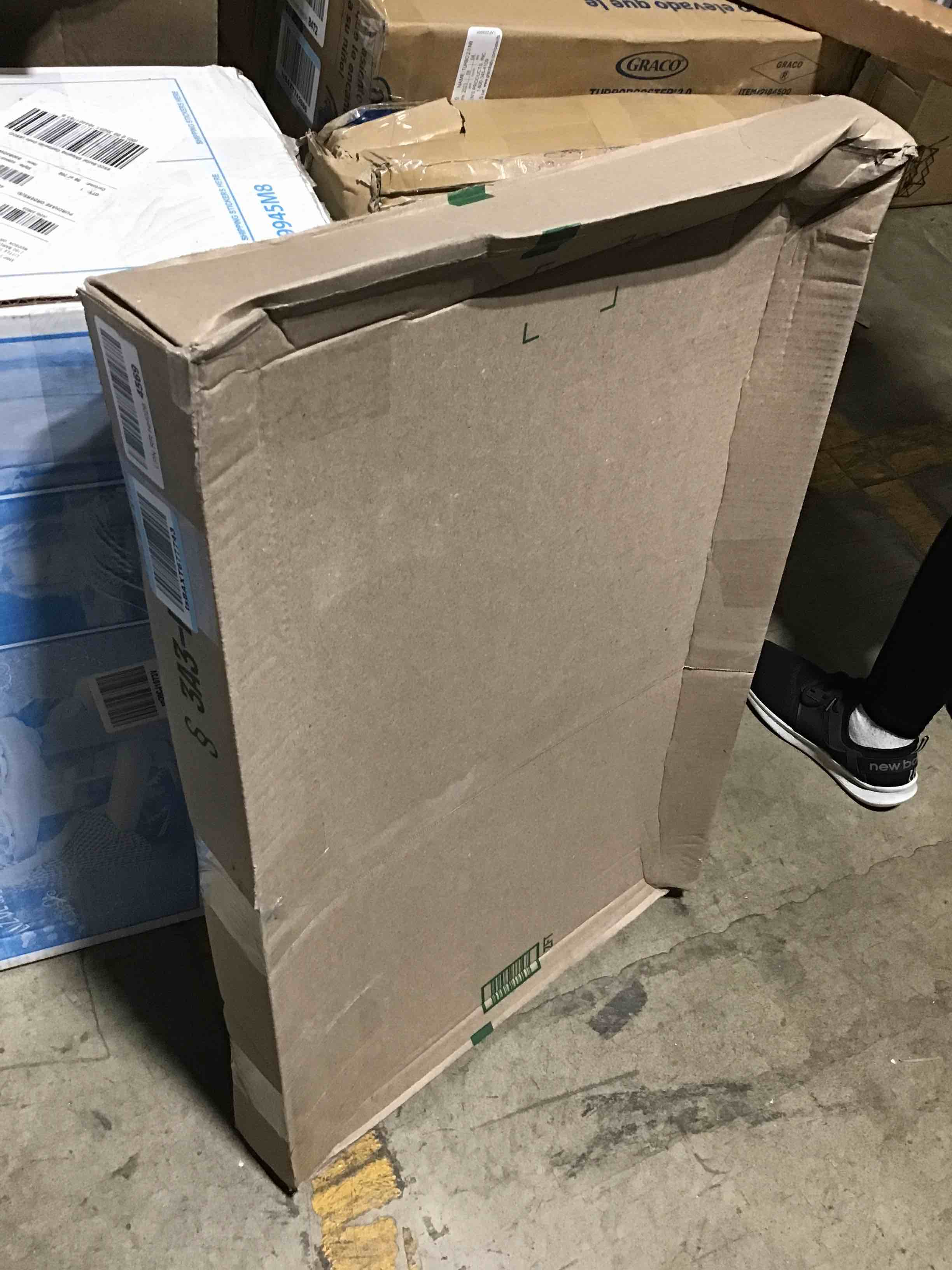 https://s3.amazonaws.com/lotting-images-prod/bidfta/GRN6341026_1712675397037.jpeg