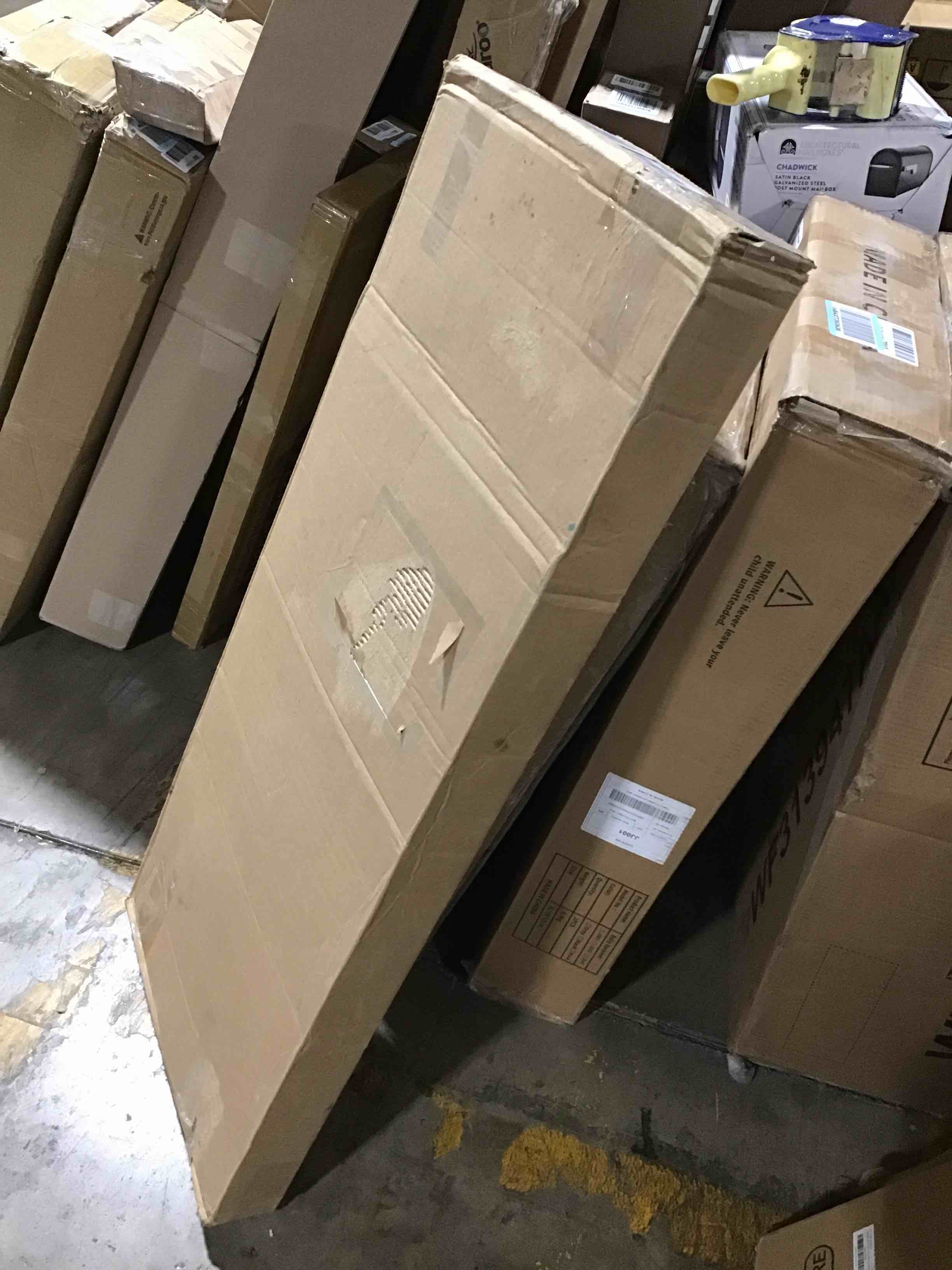 https://s3.amazonaws.com/lotting-images-prod/bidfta/GRN6343804_1712579397365.jpeg