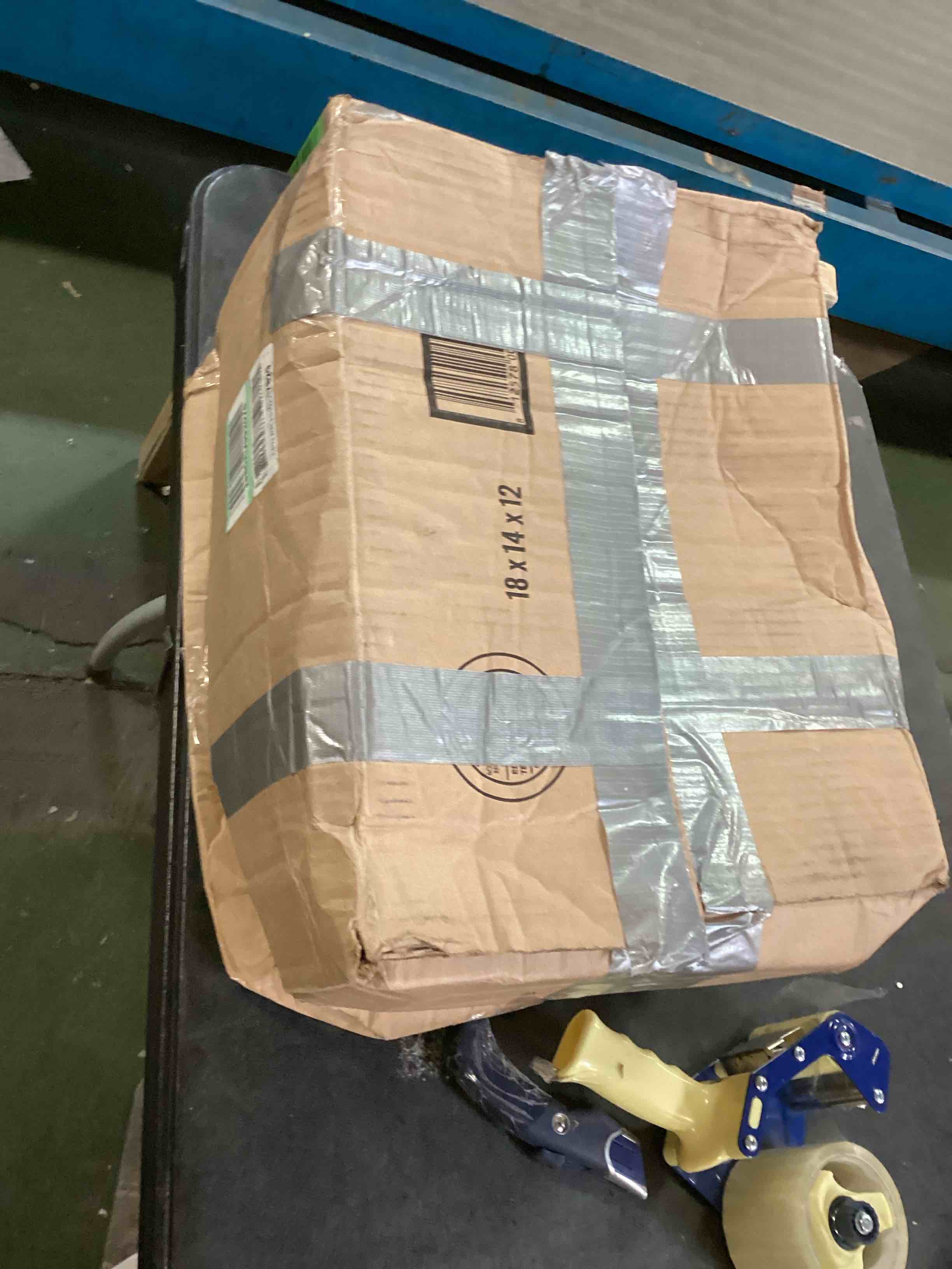 https://s3.amazonaws.com/lotting-images-prod/bidfta/GRN6345088_1711994348542.jpeg