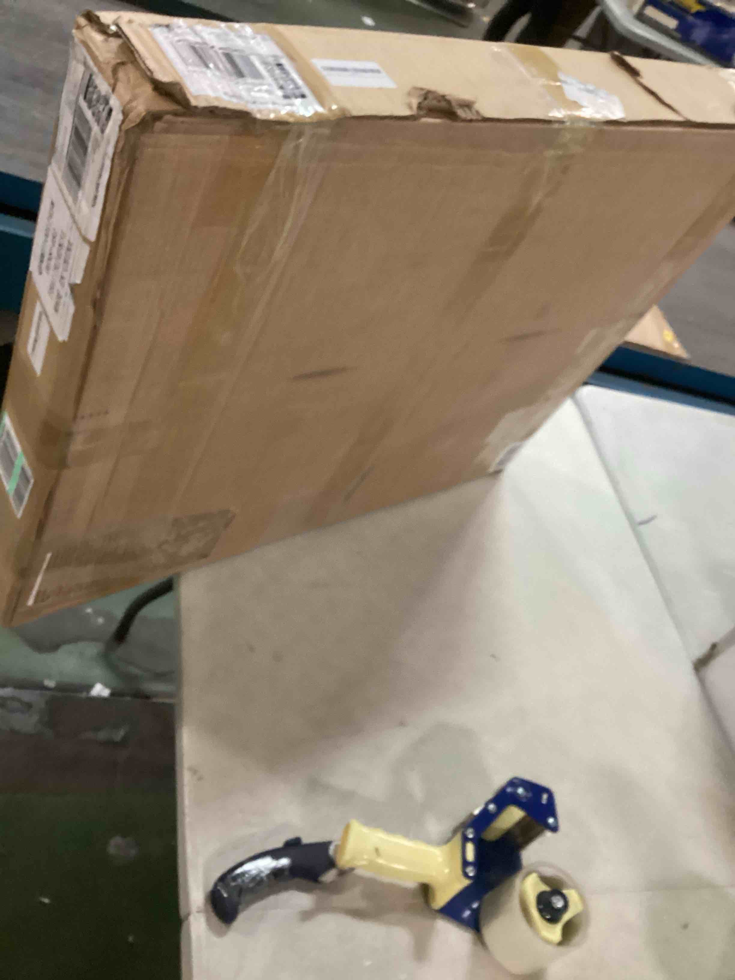 https://s3.amazonaws.com/lotting-images-prod/bidfta/GRN6345189_1712059226356.jpeg