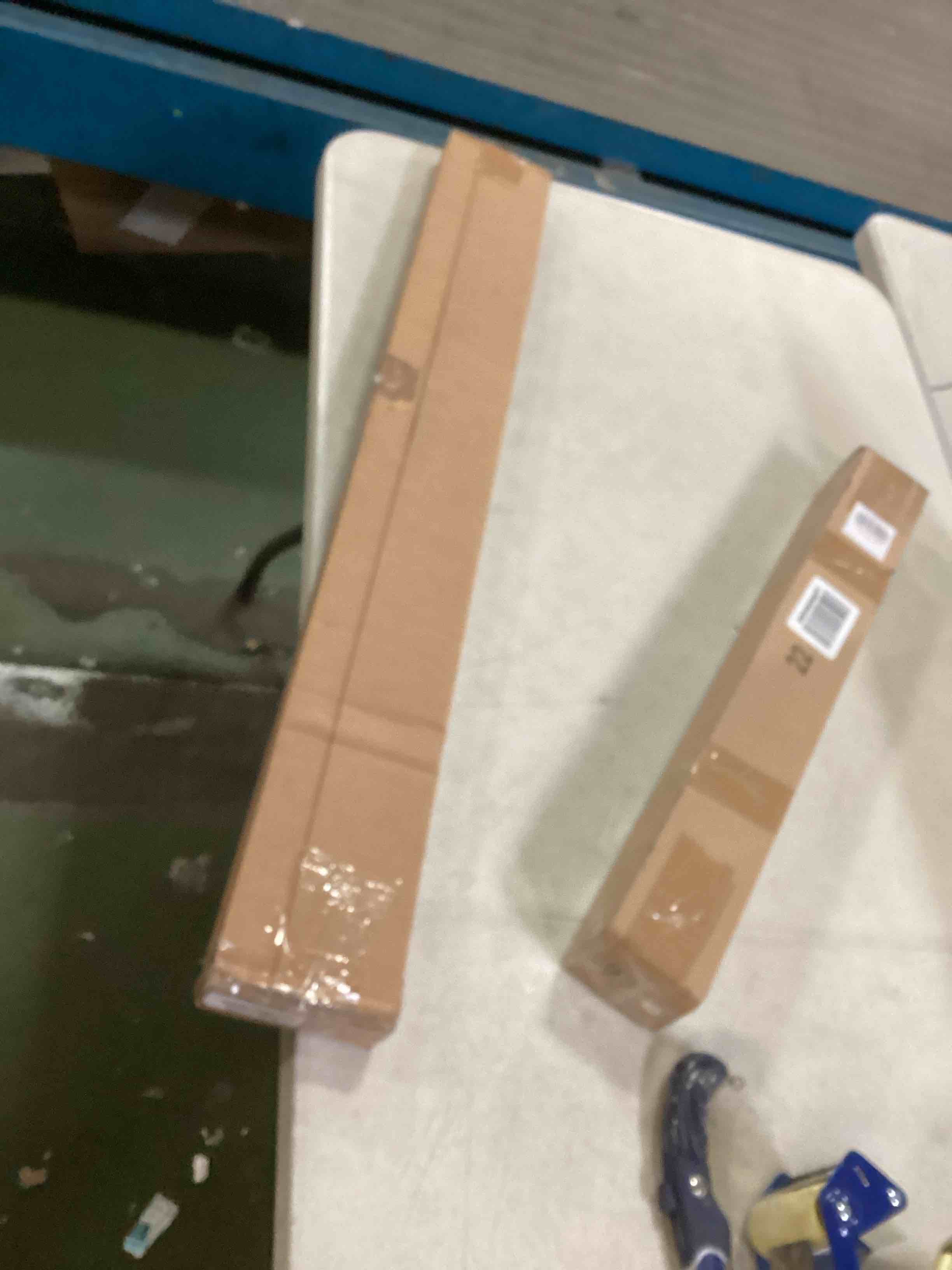 Assorted Window Shades 