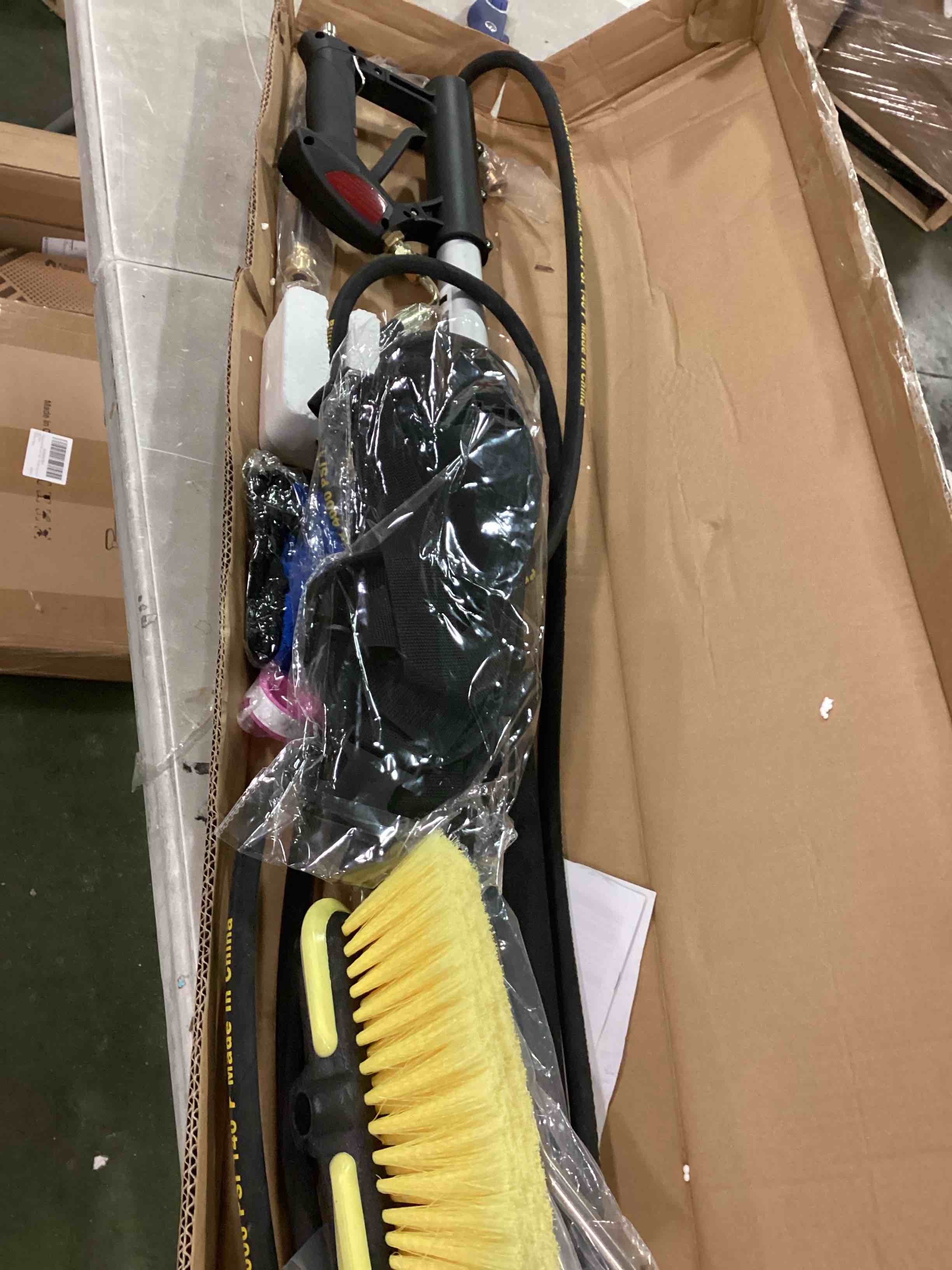 https://s3.amazonaws.com/lotting-images-prod/bidfta/GRN6345785_1712927226234.jpeg
