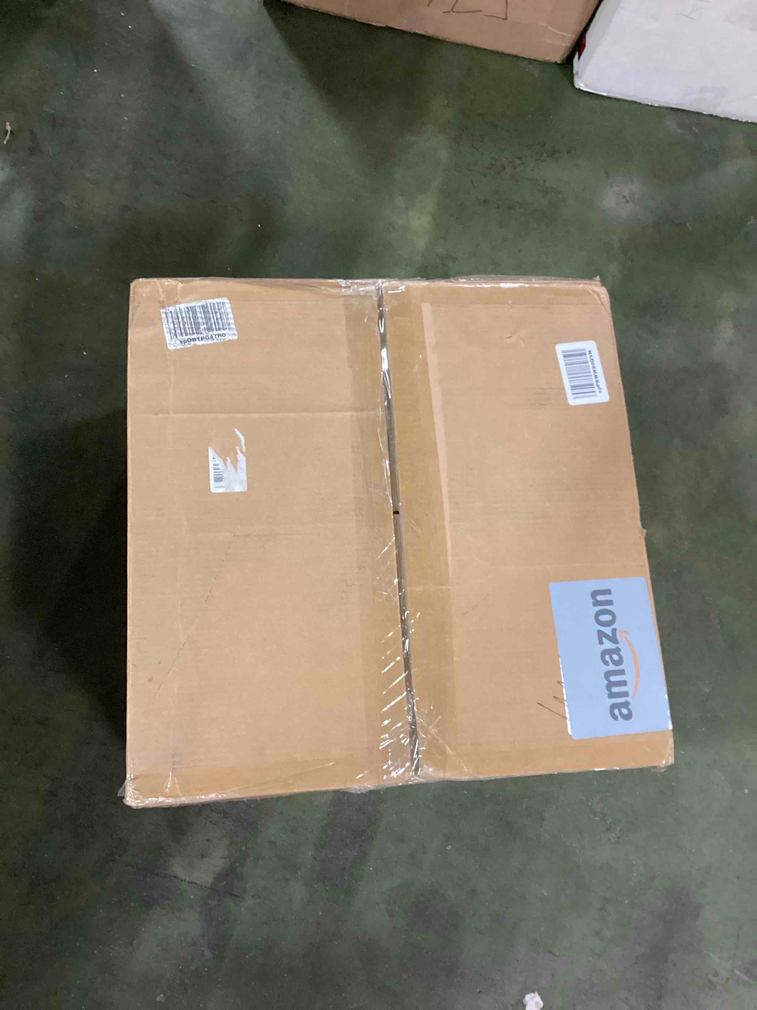 https://s3.amazonaws.com/lotting-images-prod/bidfta/GRN6346010_1713271889455.jpeg