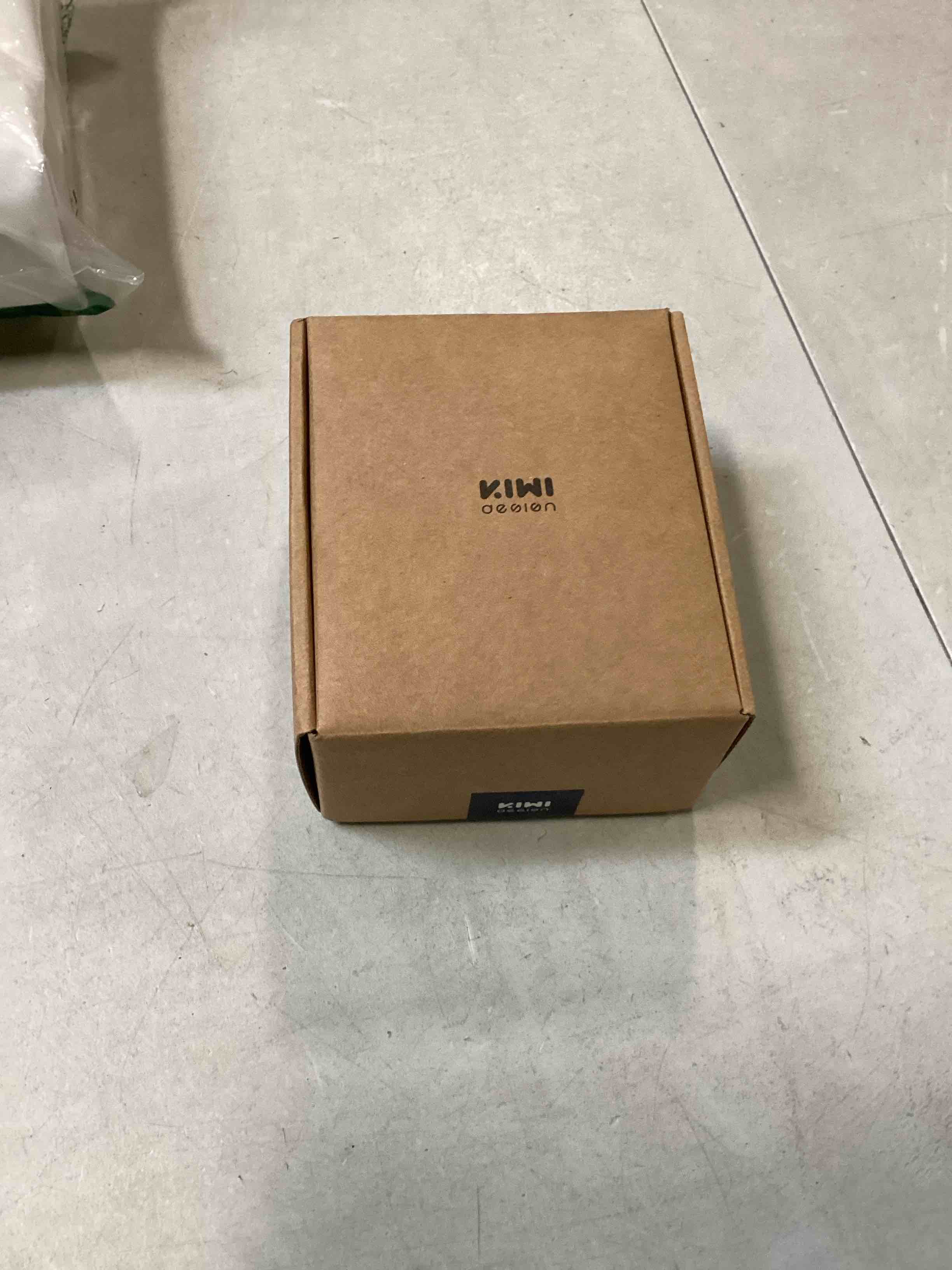 https://s3.amazonaws.com/lotting-images-prod/bidfta/GRN6346900_1714750597242.jpeg