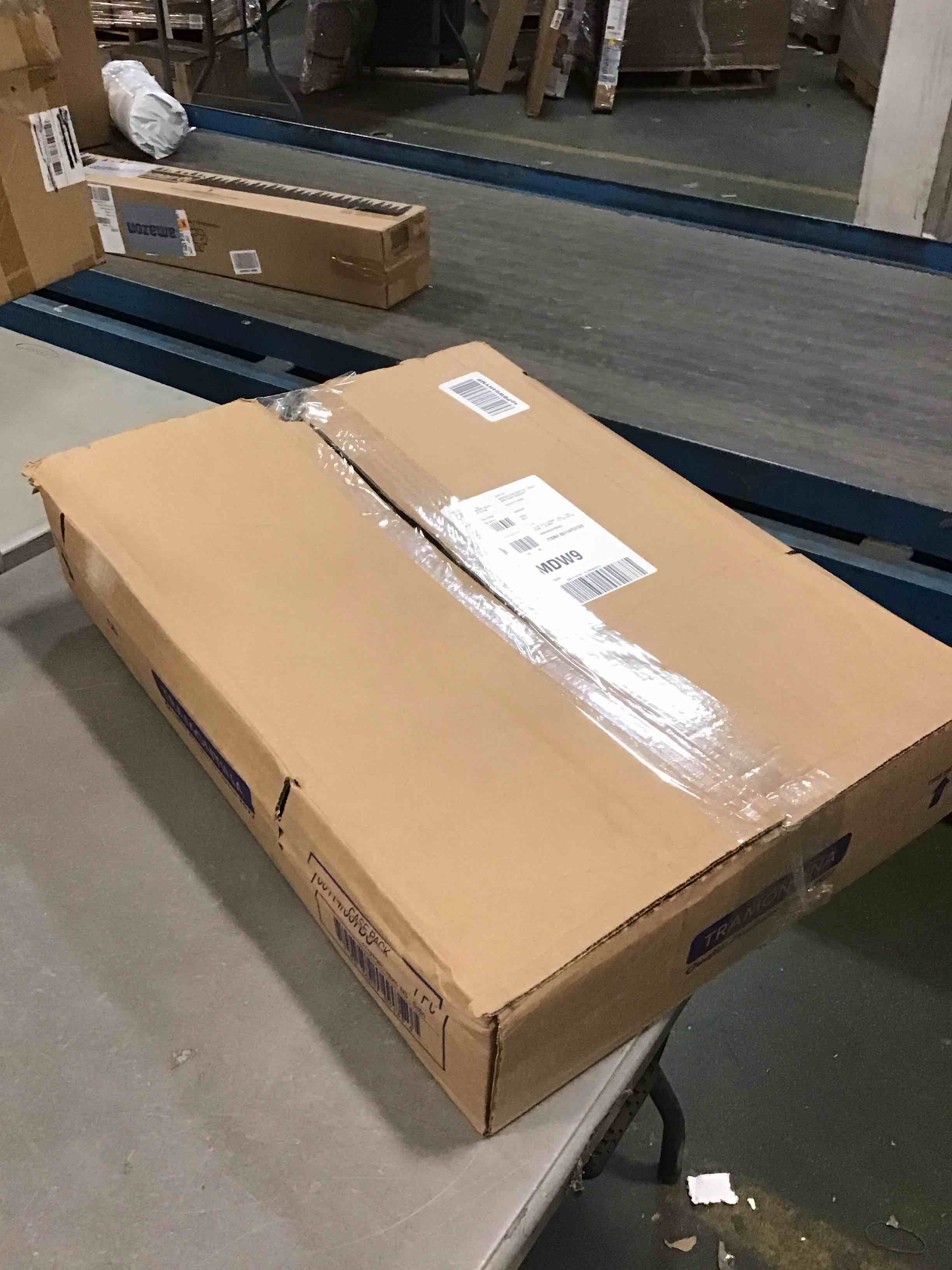 https://s3.amazonaws.com/lotting-images-prod/bidfta/GRN6347010_1711630729178.jpeg