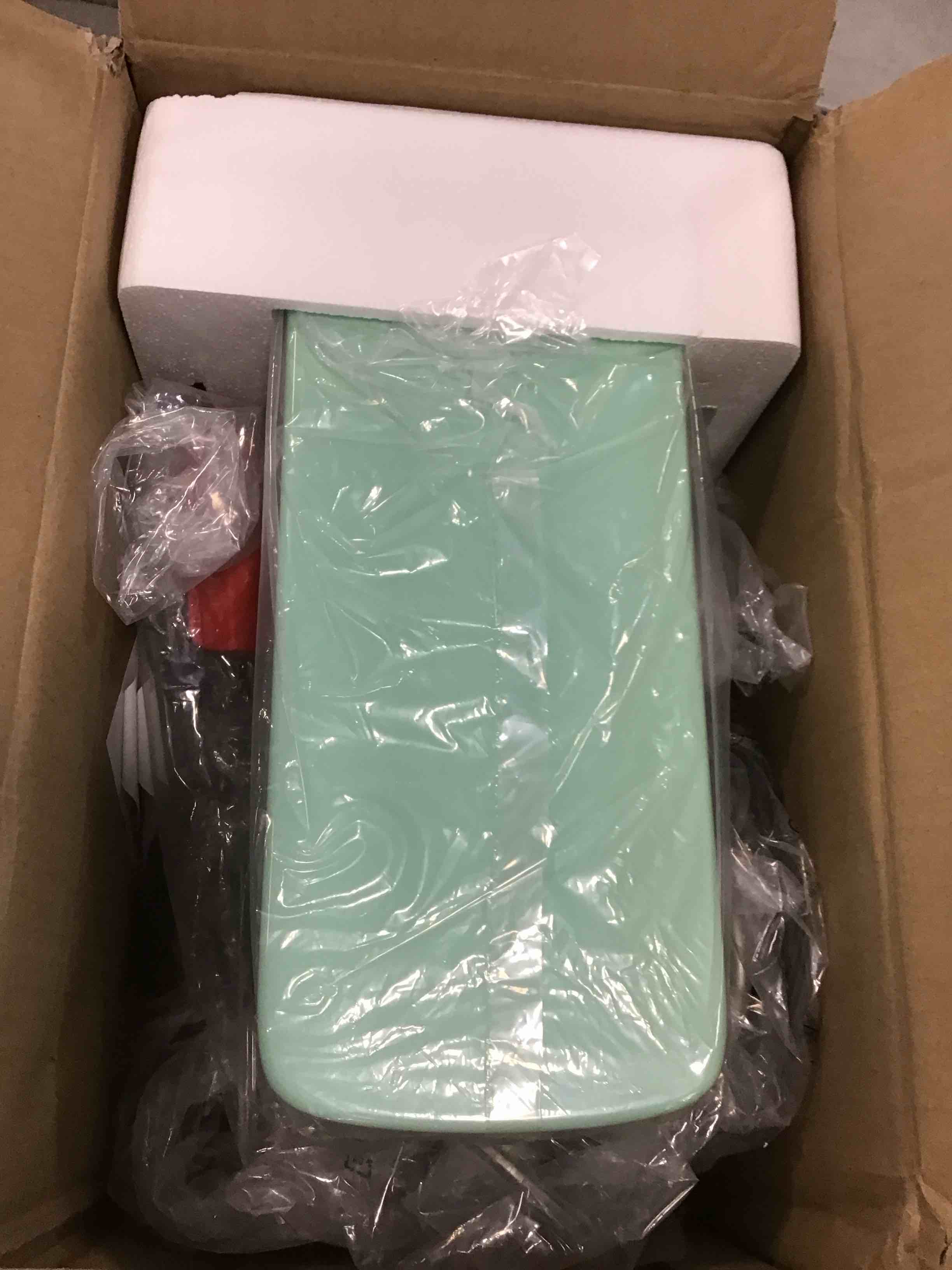 https://s3.amazonaws.com/lotting-images-prod/bidfta/GRN6347053_1711636229543.jpeg