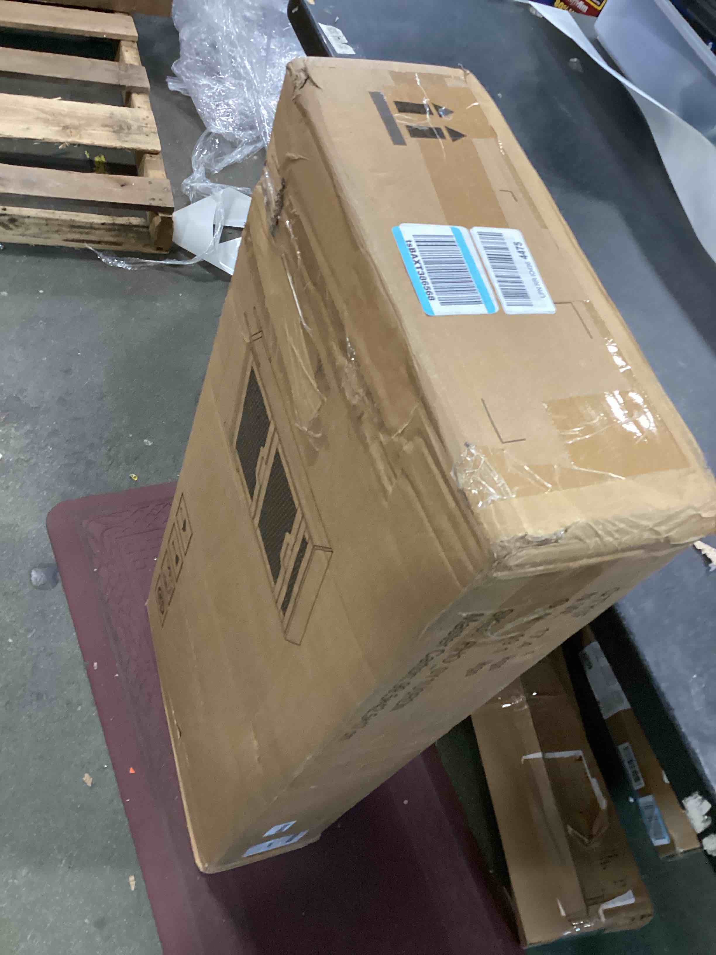 https://s3.amazonaws.com/lotting-images-prod/bidfta/GRN6347531_1711805938639.jpeg
