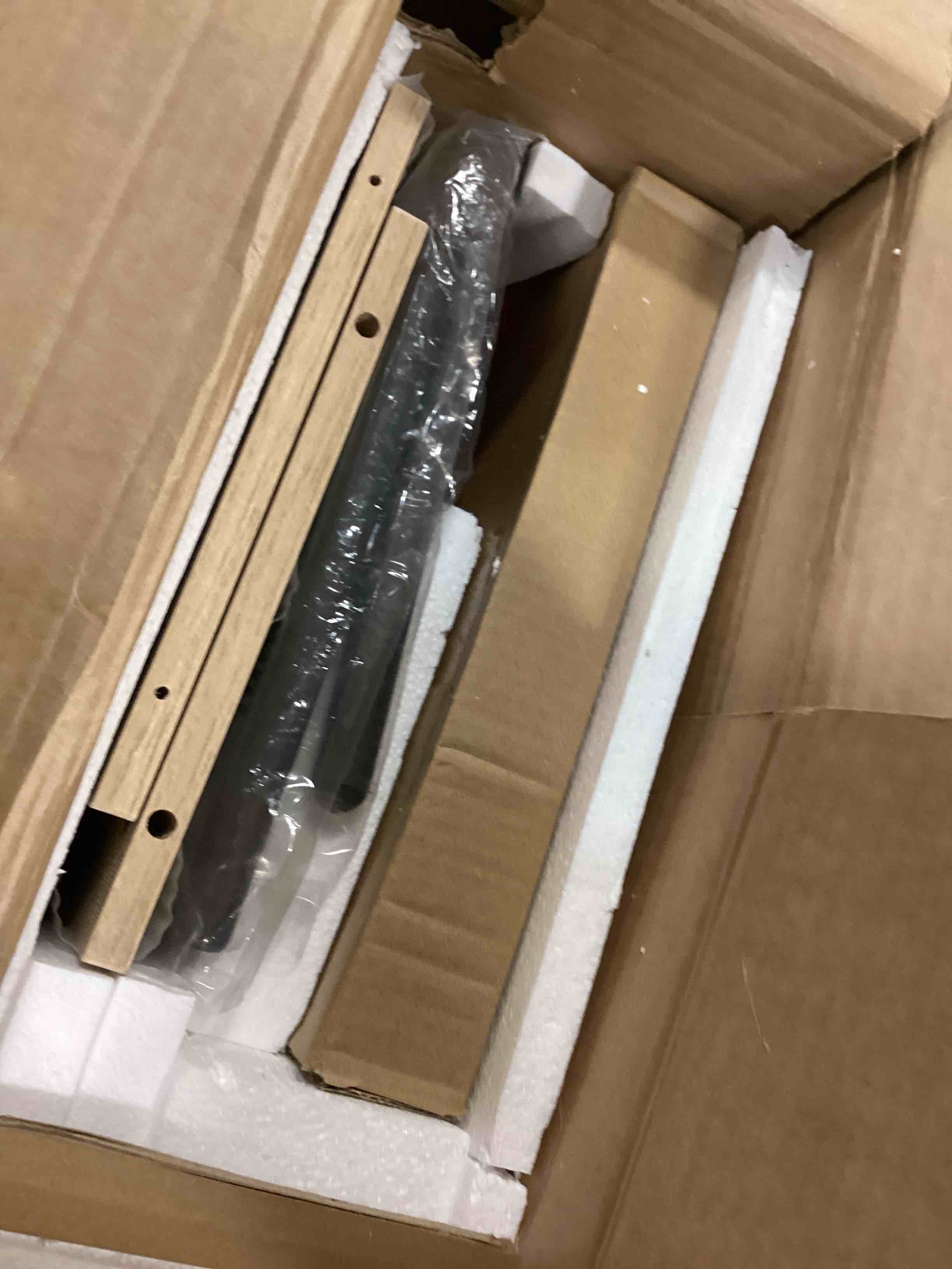 https://s3.amazonaws.com/lotting-images-prod/bidfta/GRN6347531_1711805973709.jpeg