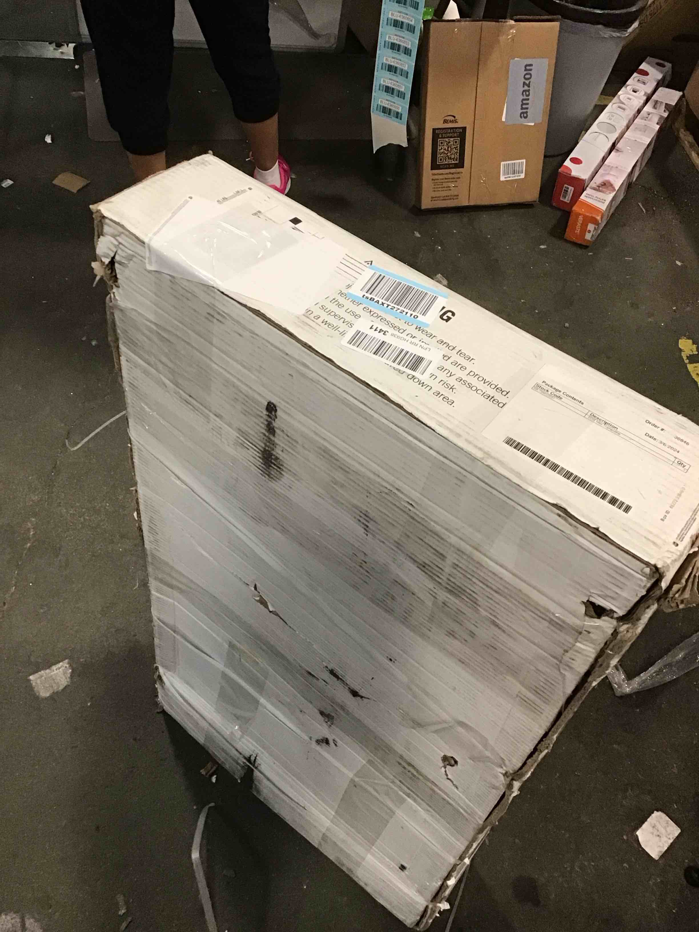 https://s3.amazonaws.com/lotting-images-prod/bidfta/GRN6347696_1711979121992.jpeg
