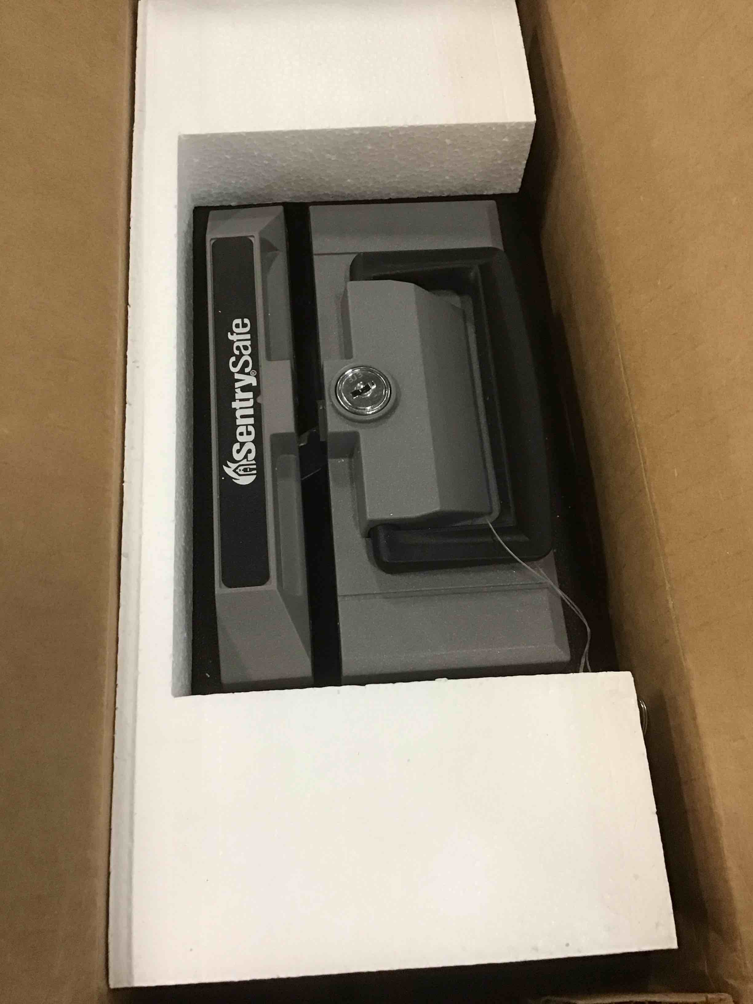 https://s3.amazonaws.com/lotting-images-prod/bidfta/GRN6348208_1712150050251.jpeg