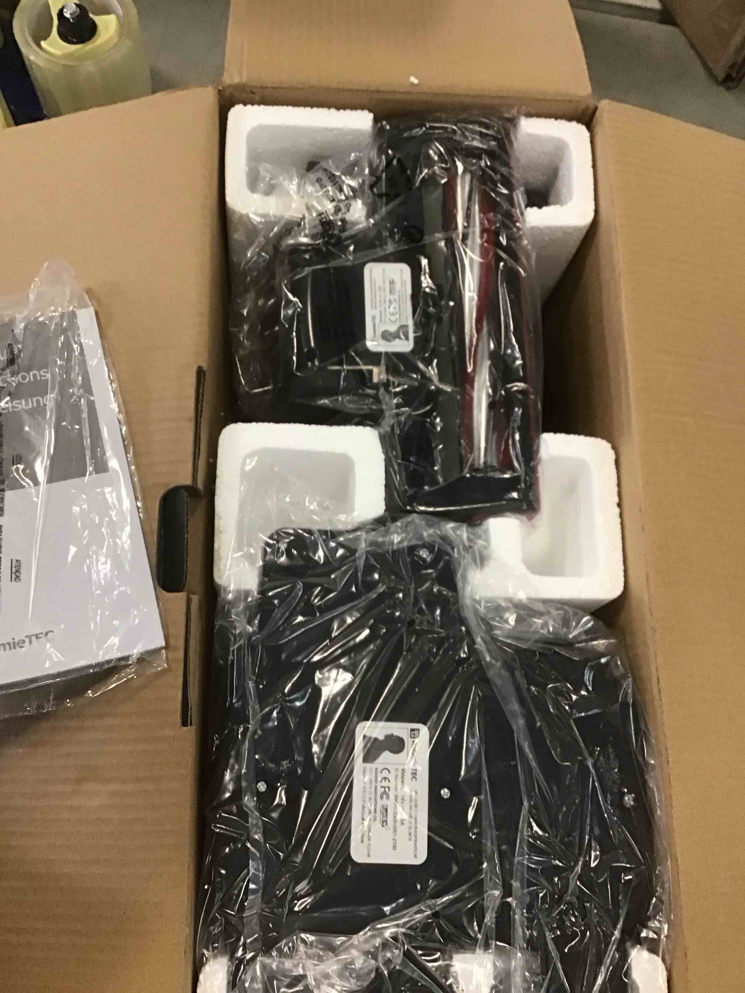 https://s3.amazonaws.com/lotting-images-prod/bidfta/GRN6348278_1712155356989.jpeg