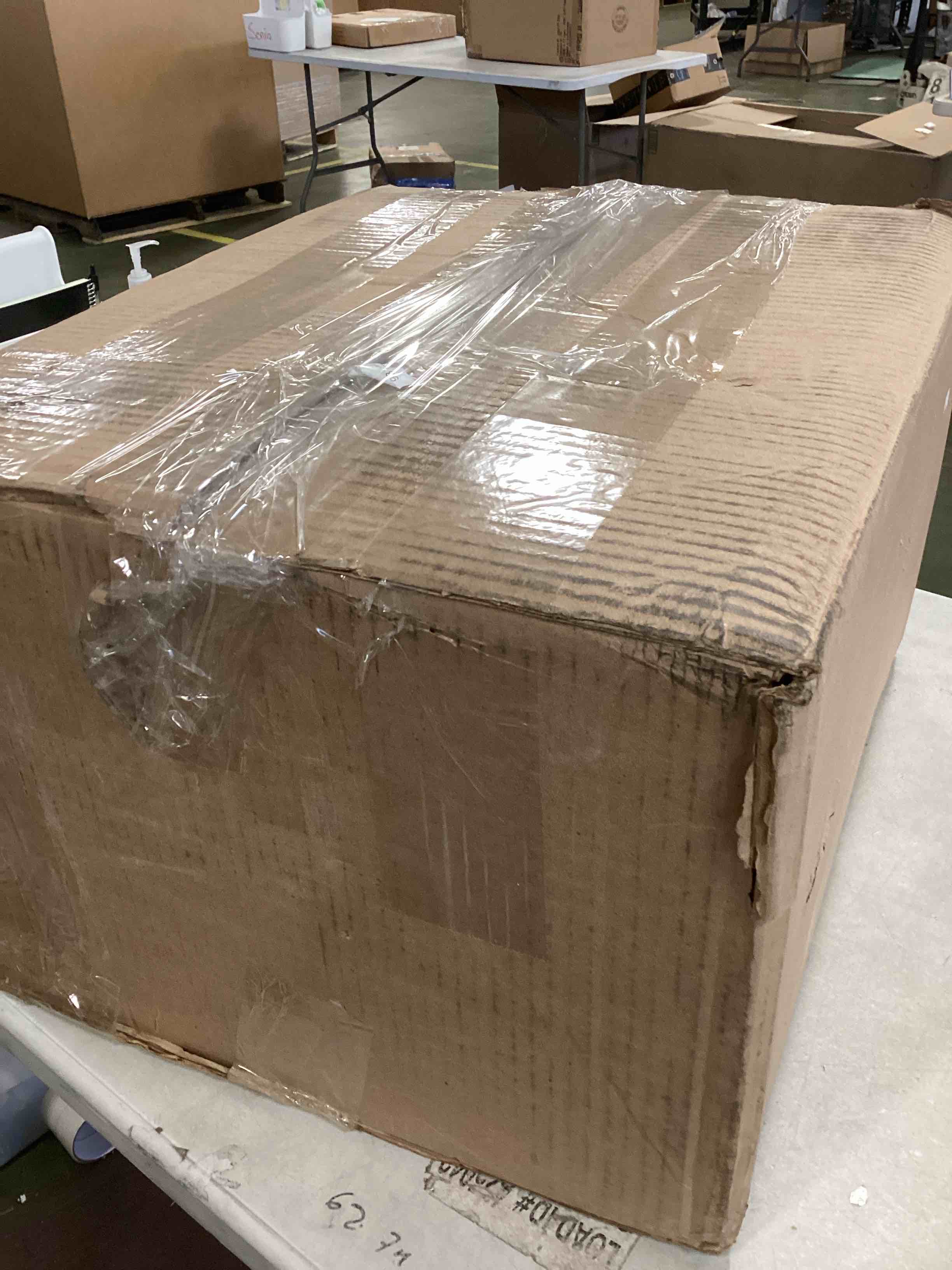 https://s3.amazonaws.com/lotting-images-prod/bidfta/GRN6349951_1711457870664.jpeg