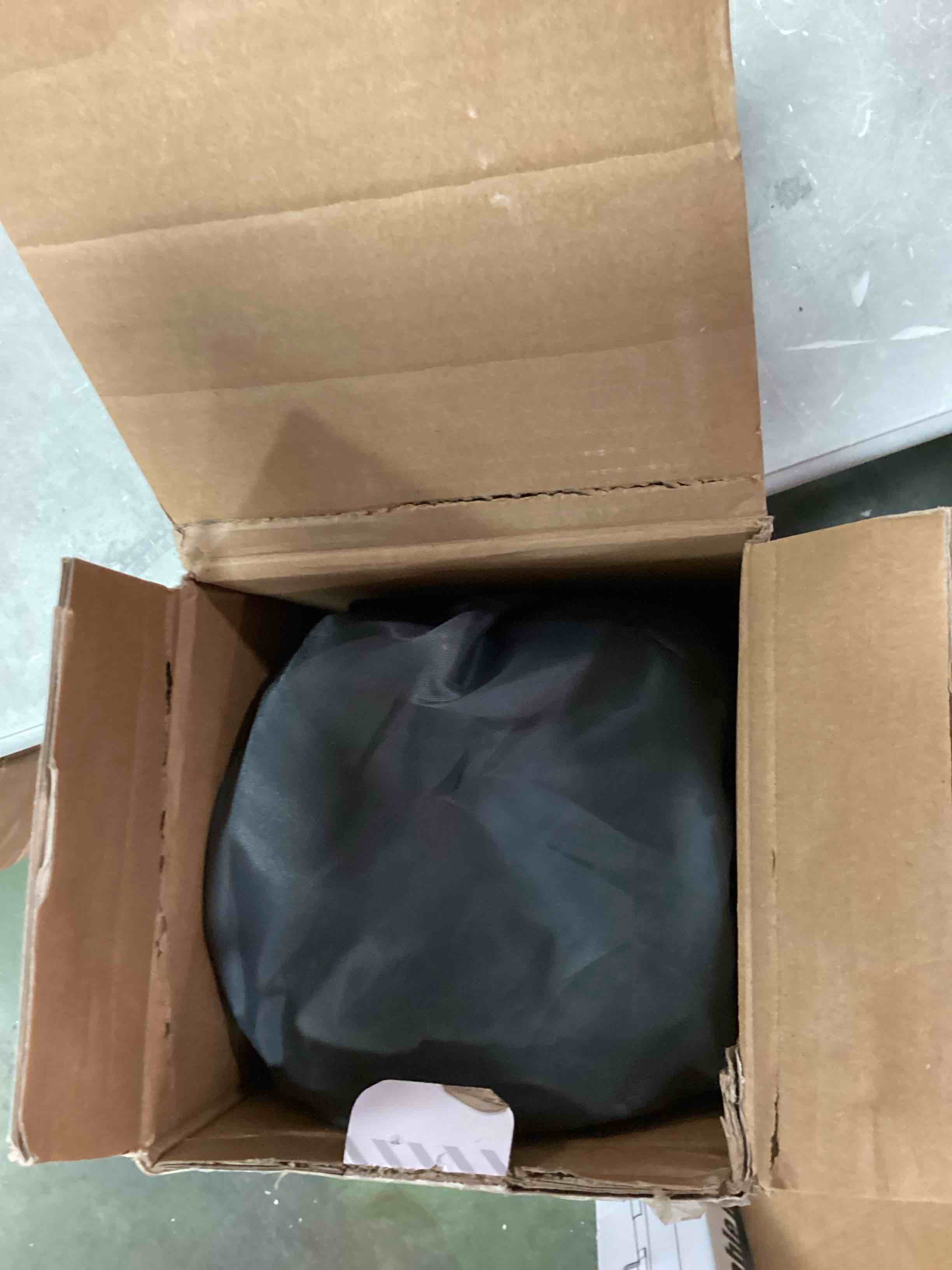 https://s3.amazonaws.com/lotting-images-prod/bidfta/GRN6350378_1712159199630.jpeg