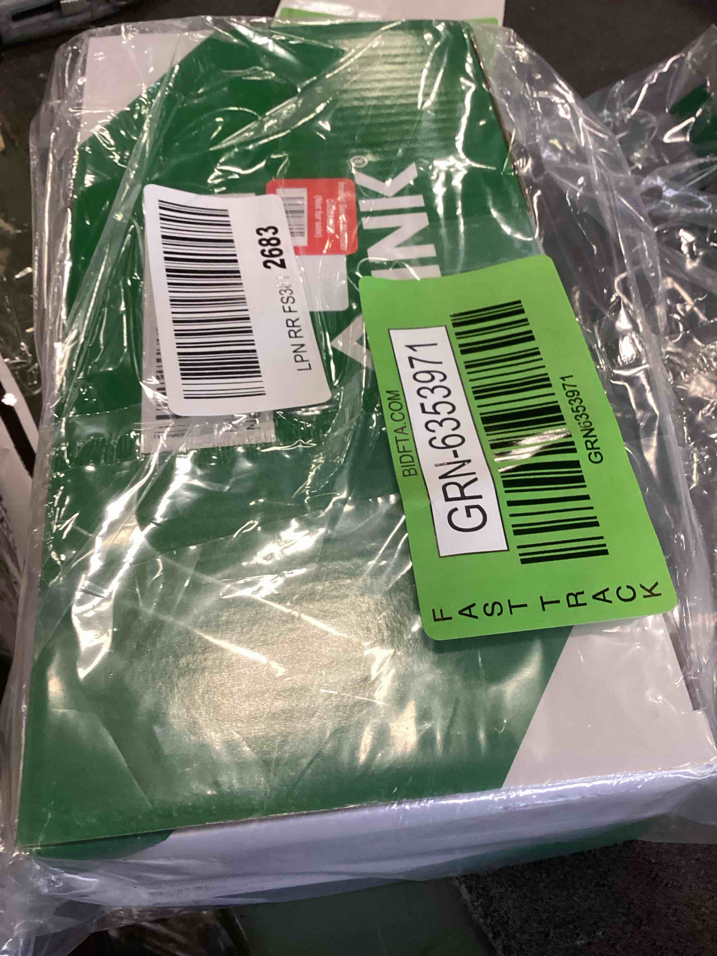 https://s3.amazonaws.com/lotting-images-prod/bidfta/GRN6353971_1712763580733.jpeg