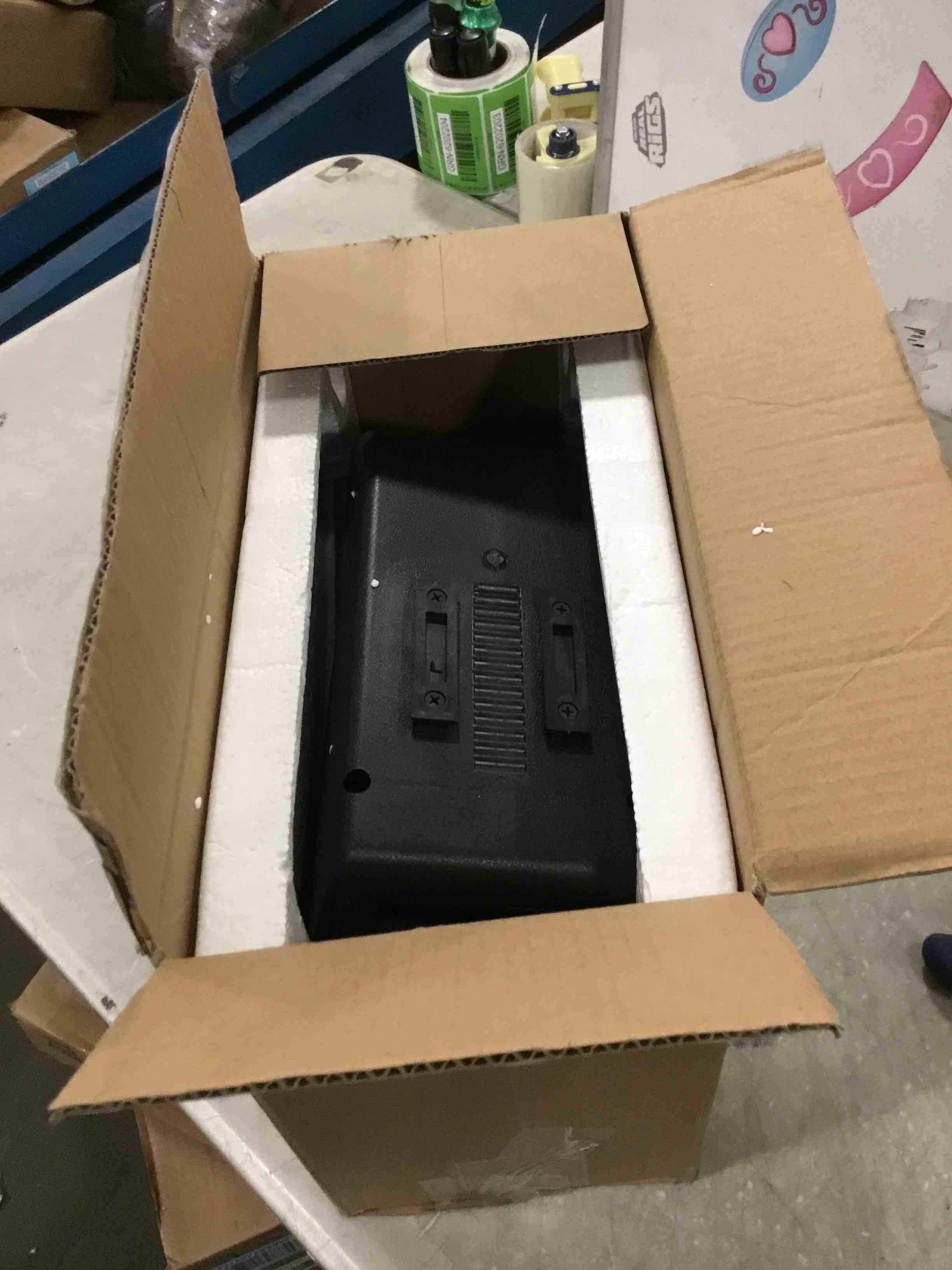 https://s3.amazonaws.com/lotting-images-prod/bidfta/GRN6355611_1713356353966.jpeg