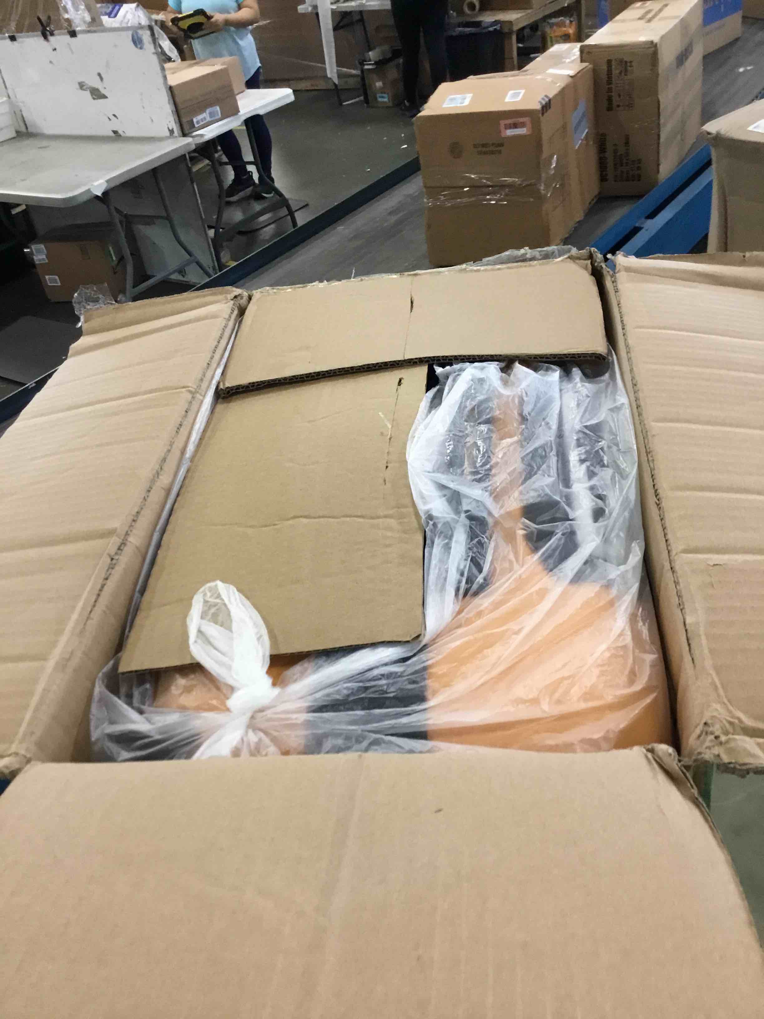 https://s3.amazonaws.com/lotting-images-prod/bidfta/GRN6355666_1713363927900.jpeg