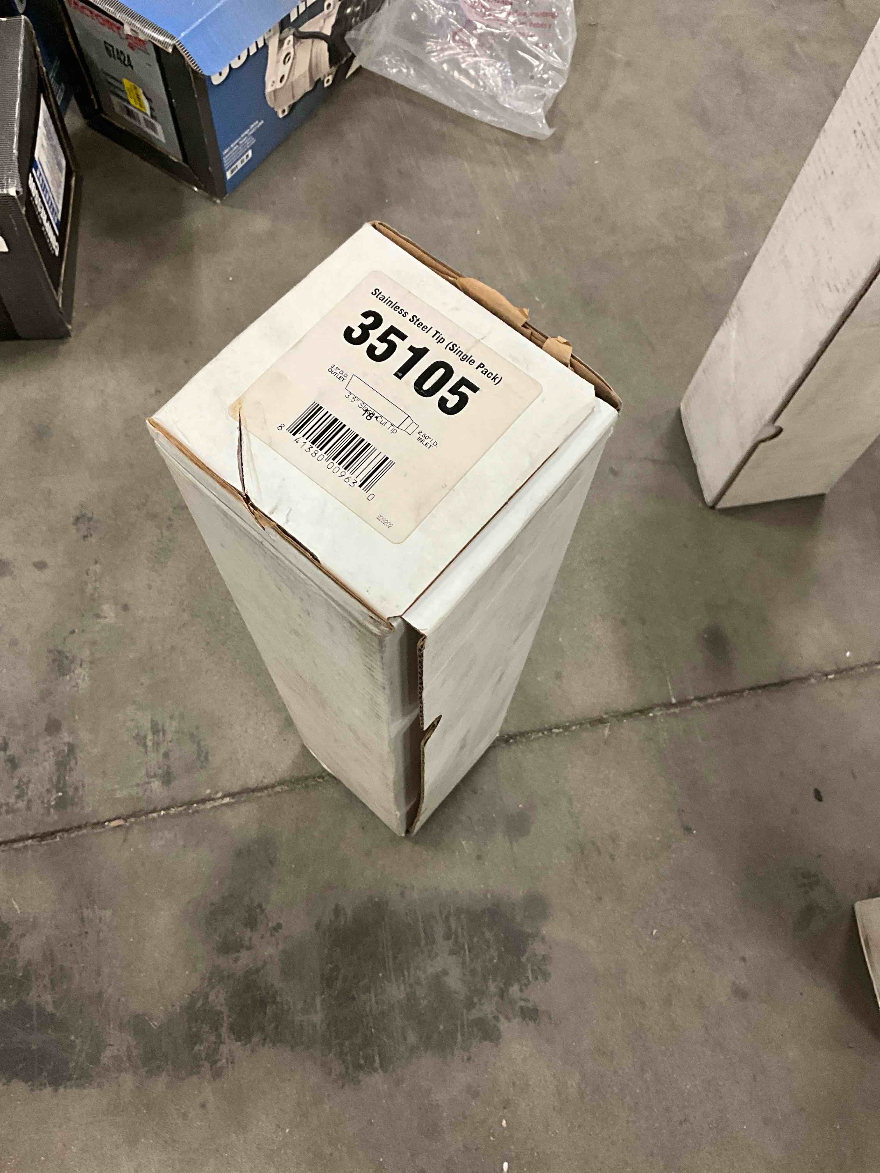https://s3.amazonaws.com/lotting-images-prod/bidfta/GRN6365950_1716484922996.jpeg
