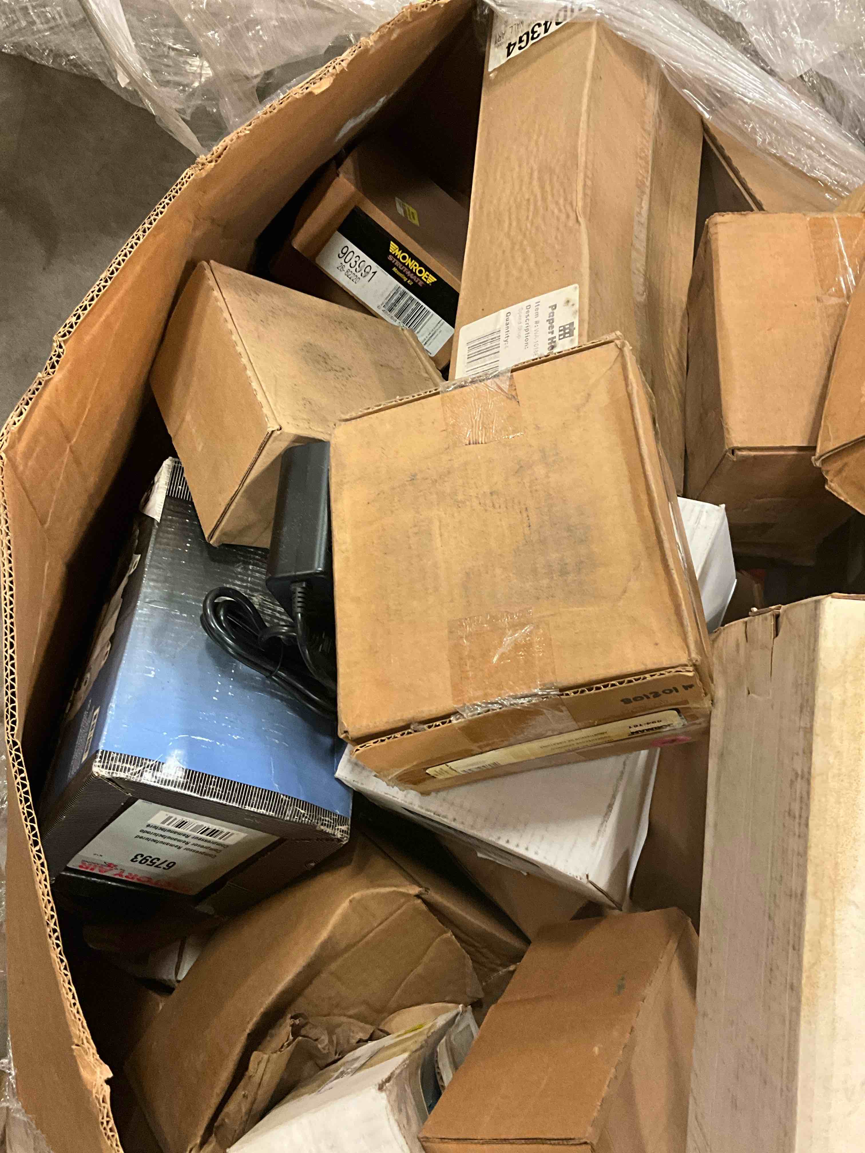 https://s3.amazonaws.com/lotting-images-prod/bidfta/GRN6366295_1716487860704.jpeg